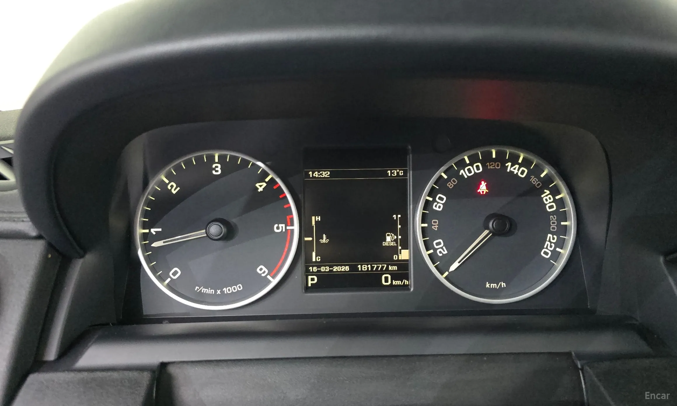 Land Rover Discovery 4 превью 8