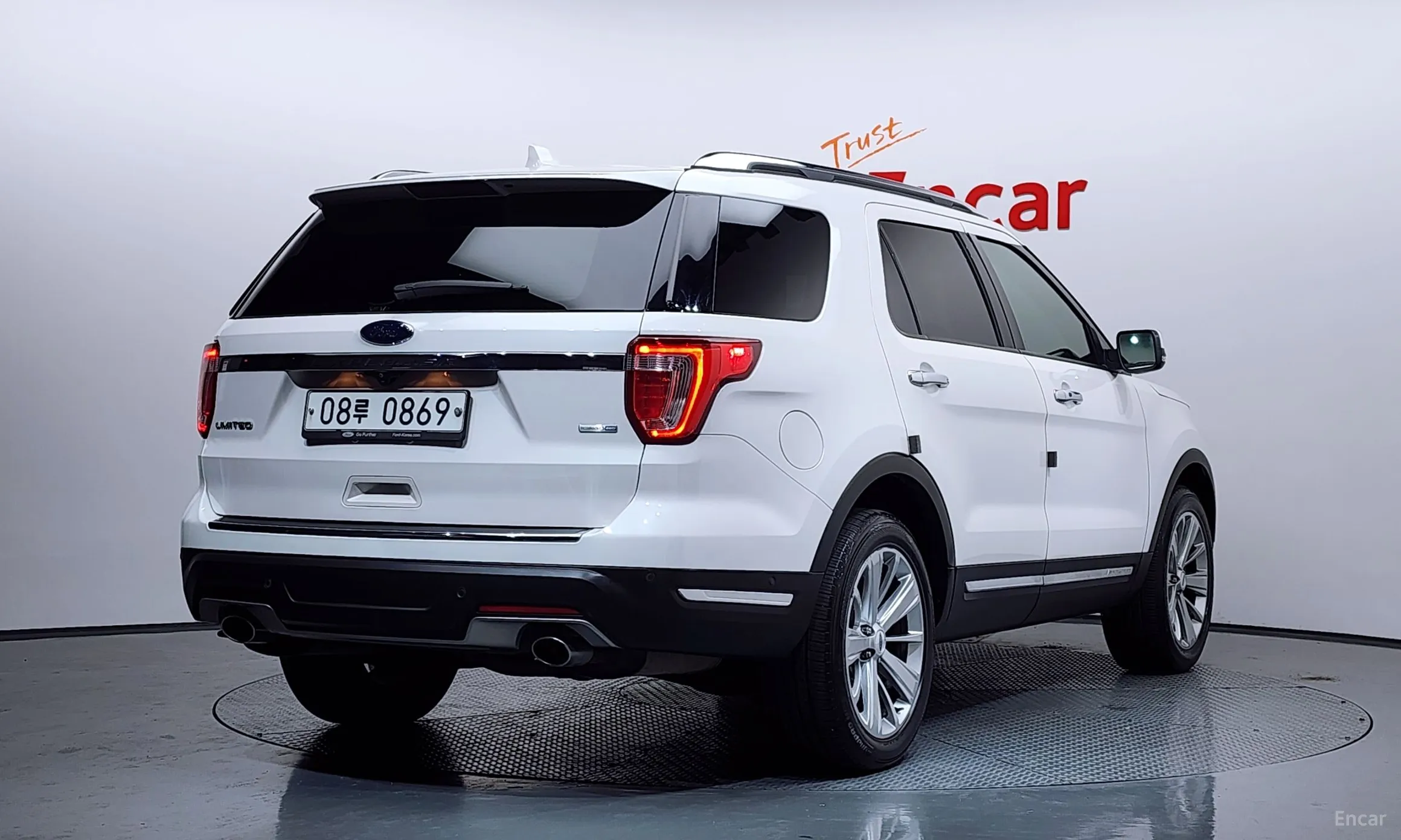 Ford Explorer превью 2