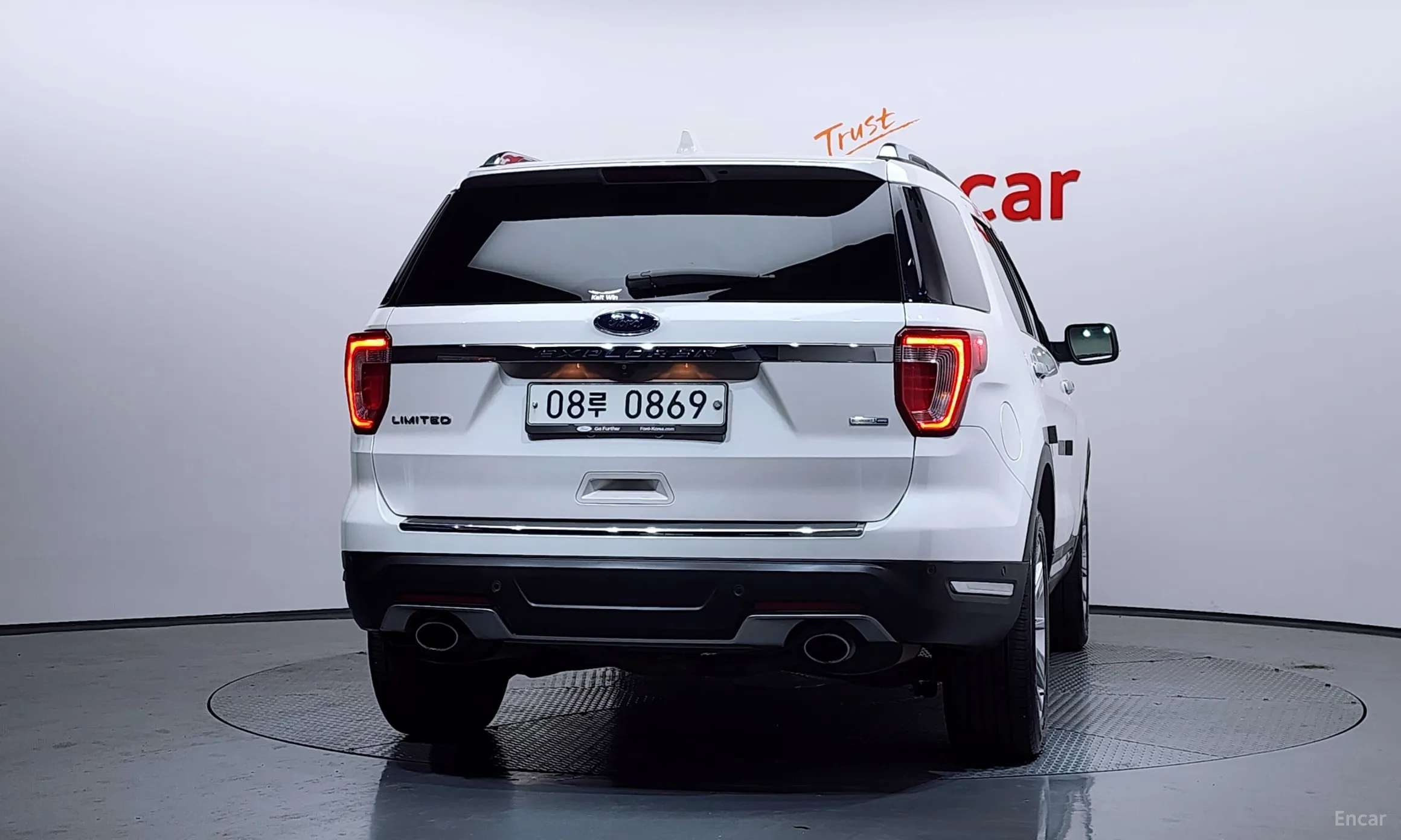 Ford Explorer превью 4