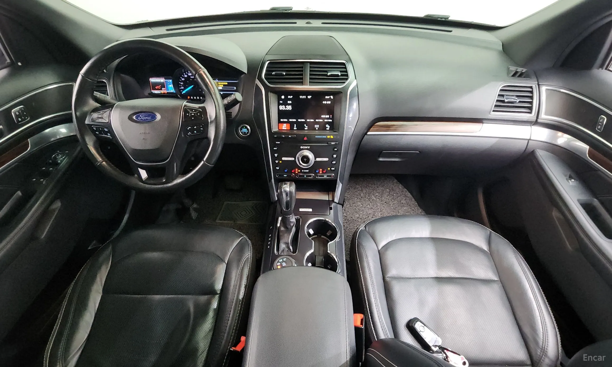 Ford Explorer превью 7