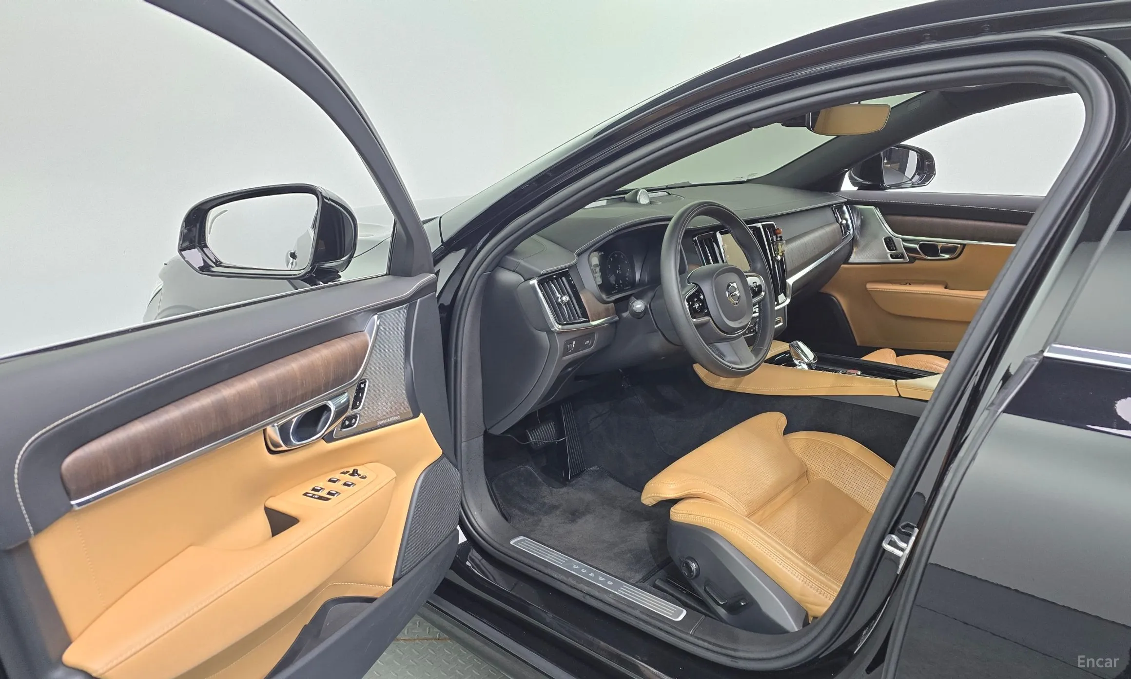 Volvo S90 превью 10
