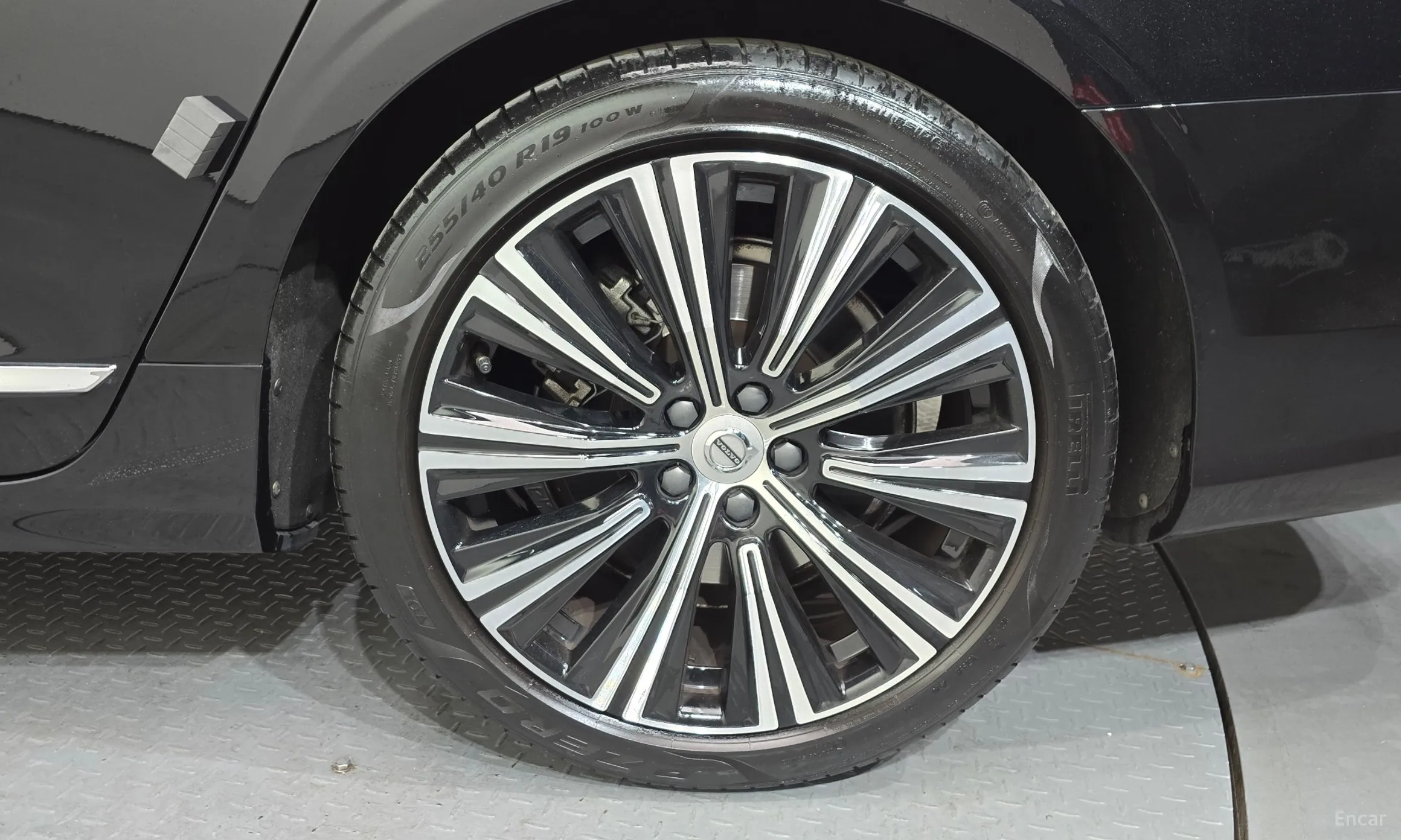 Volvo S90 превью 5
