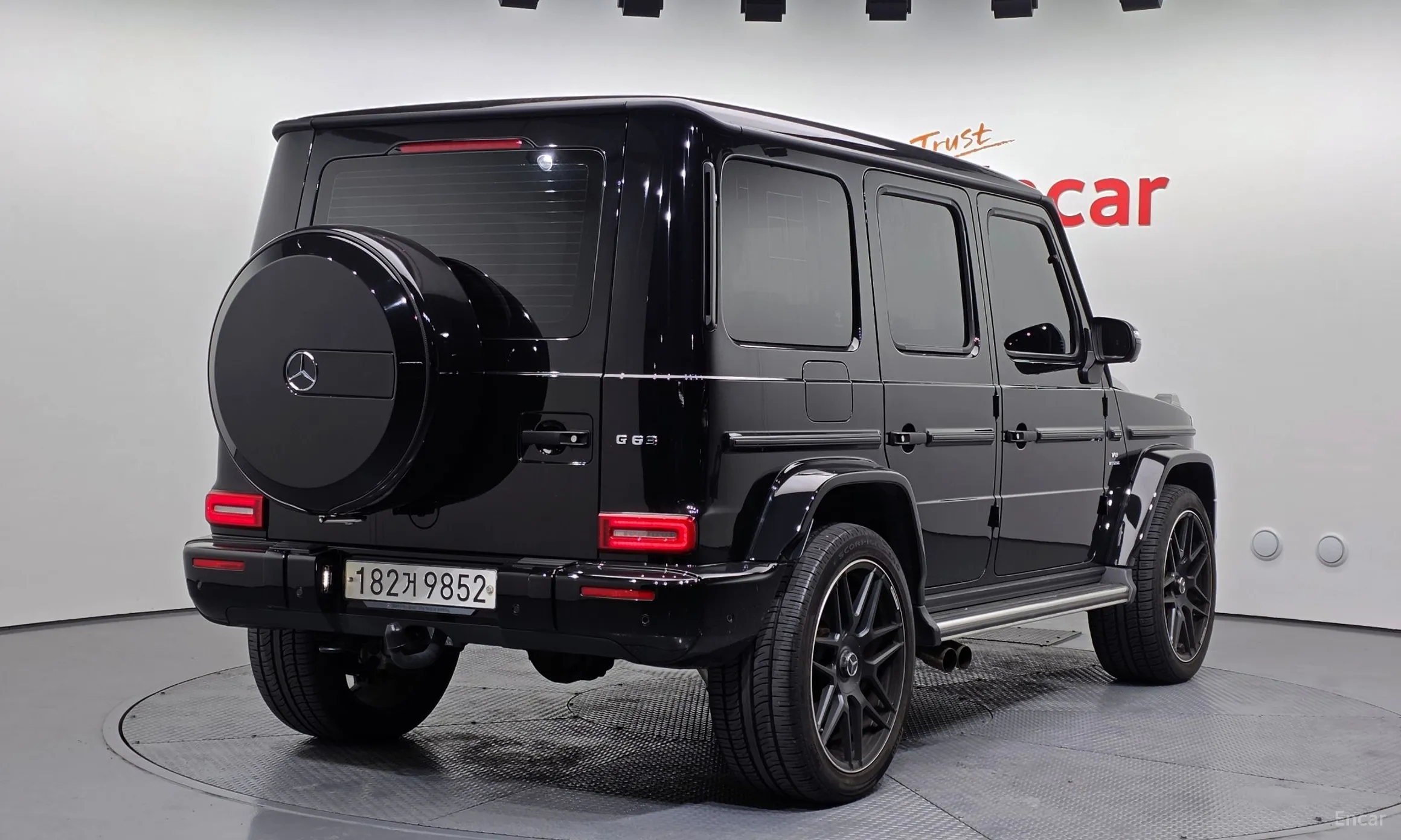 Mercedes Benz G-Class W463b