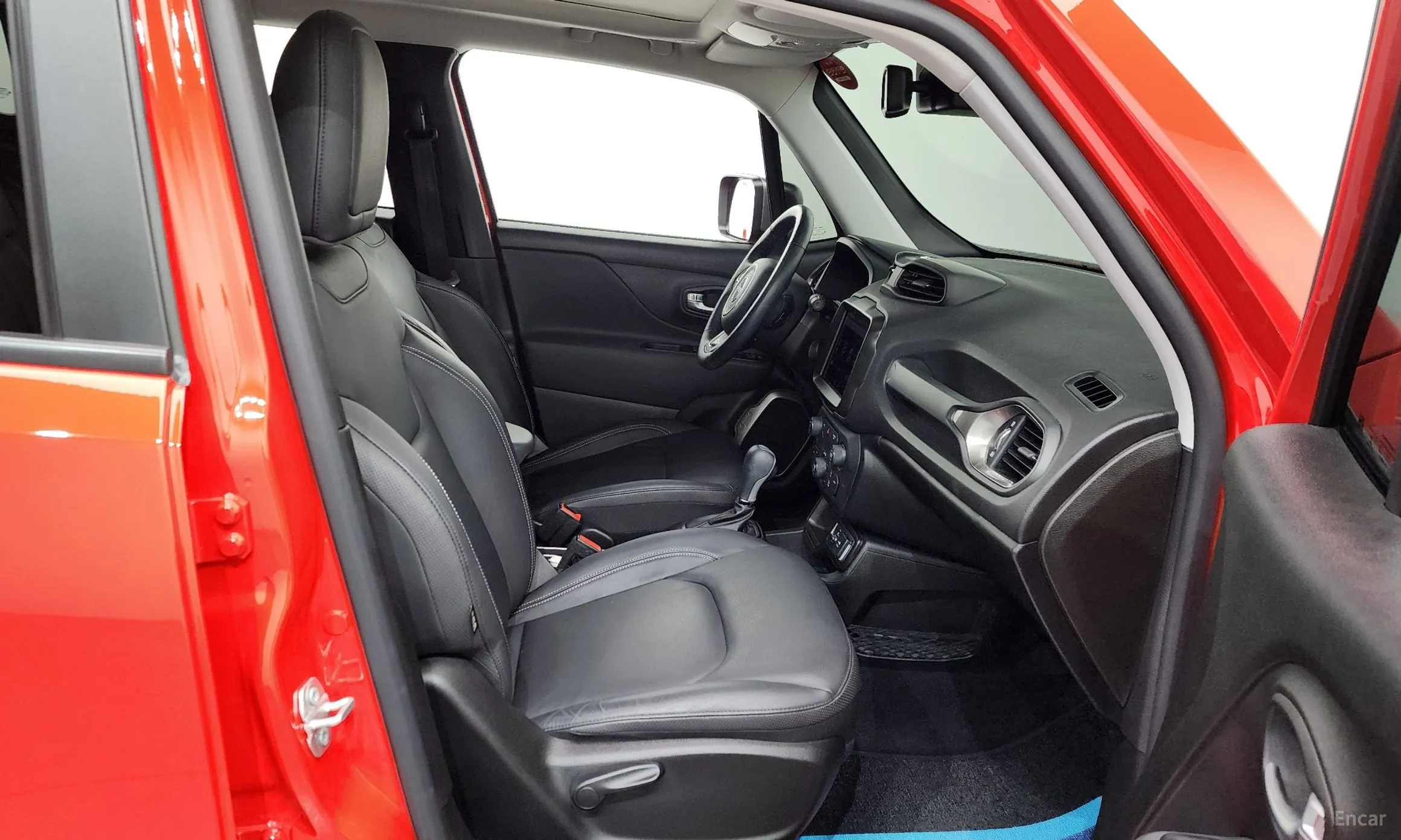 Jeep Renegade превью 11
