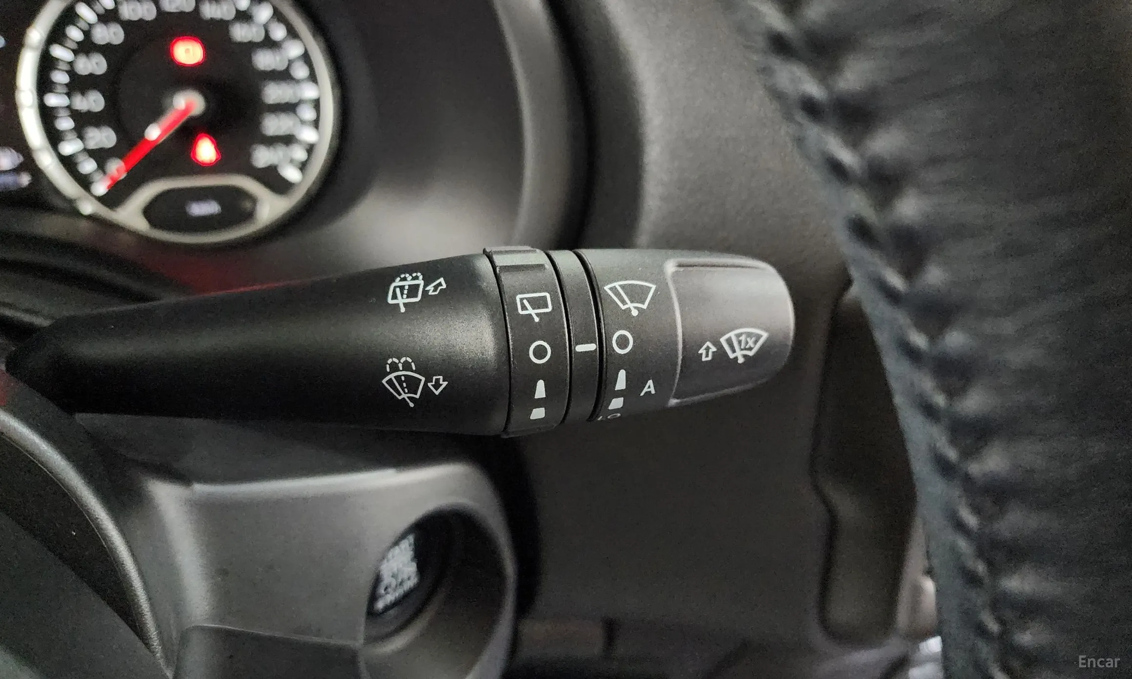 Jeep Renegade превью 18