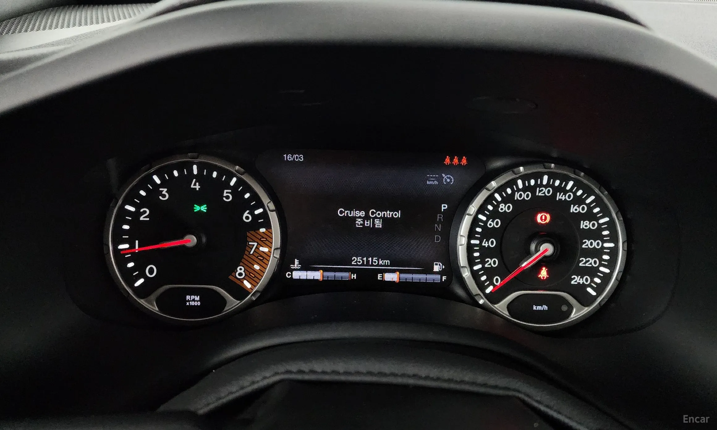 Jeep Renegade превью 8