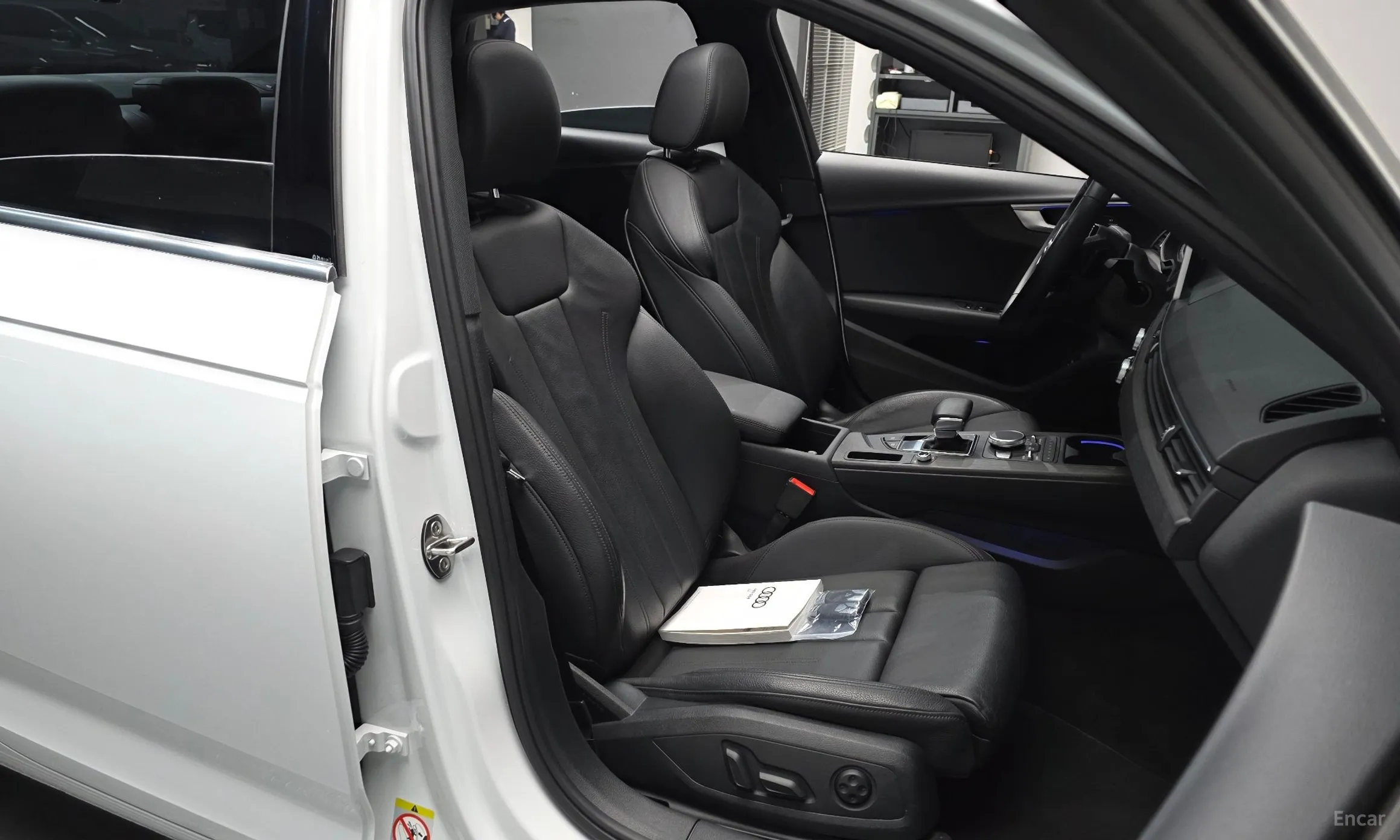 Audi A4 (B9) превью 12