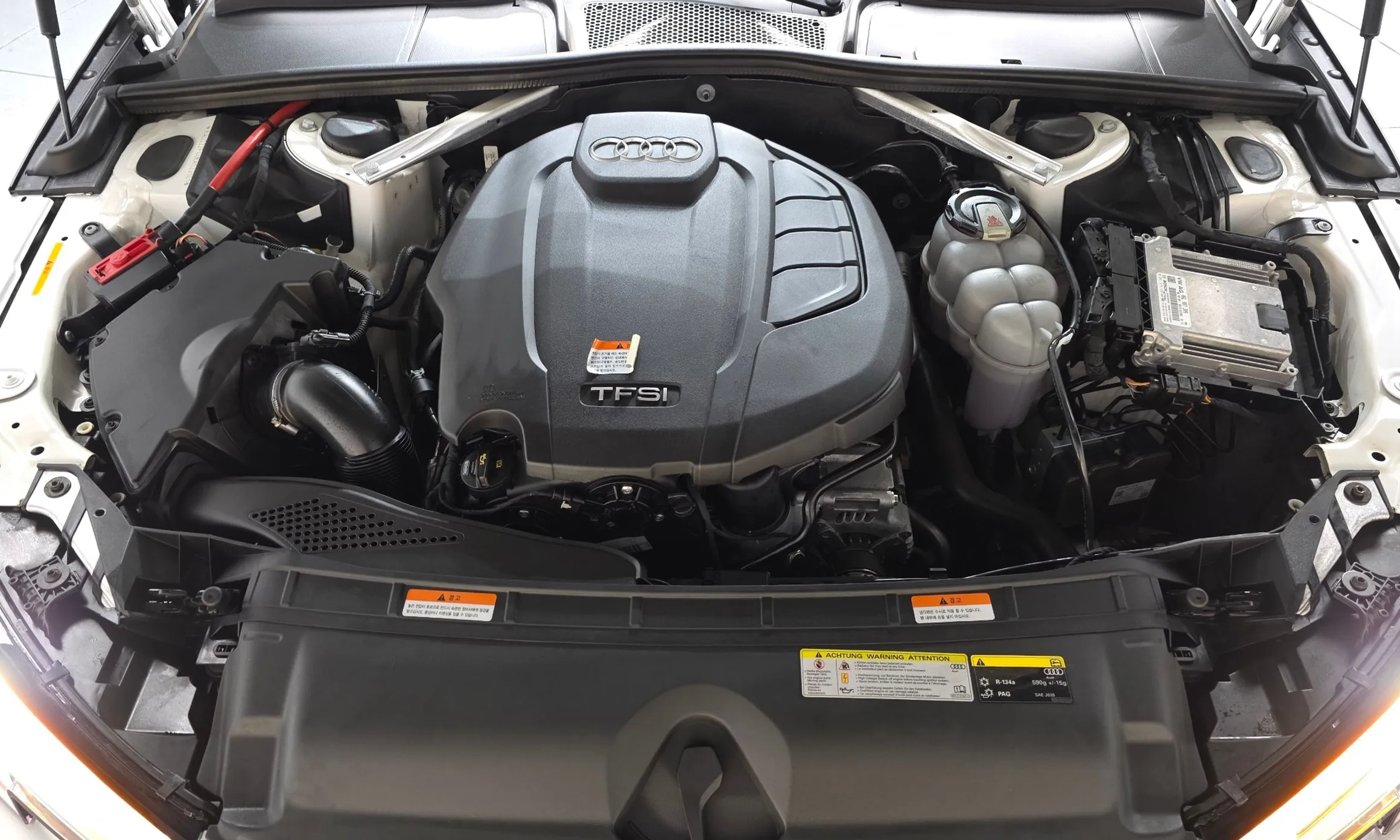 Audi A4 (B9) превью 6