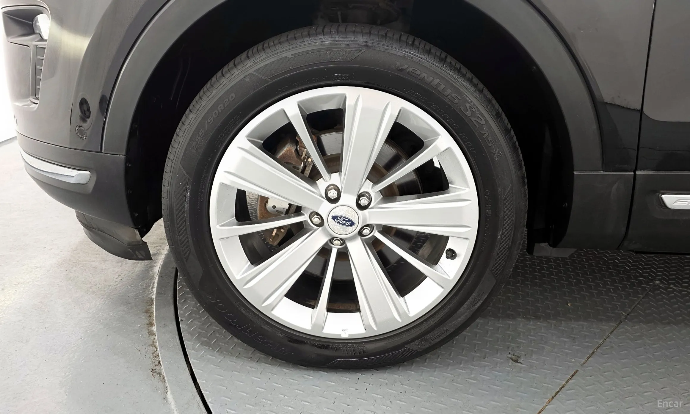 Ford Explorer превью 5