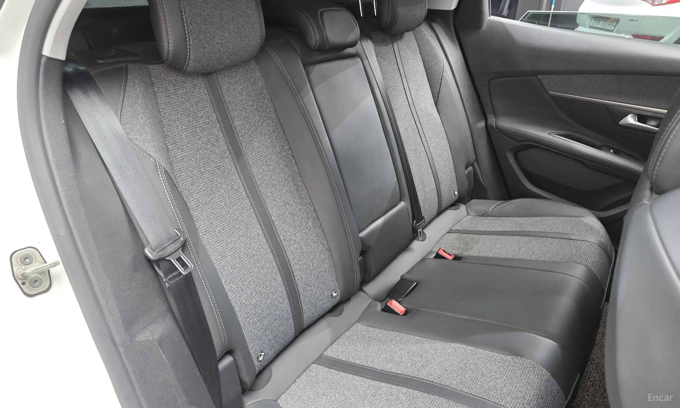 Peugeot 3008 2nd generation превью 12