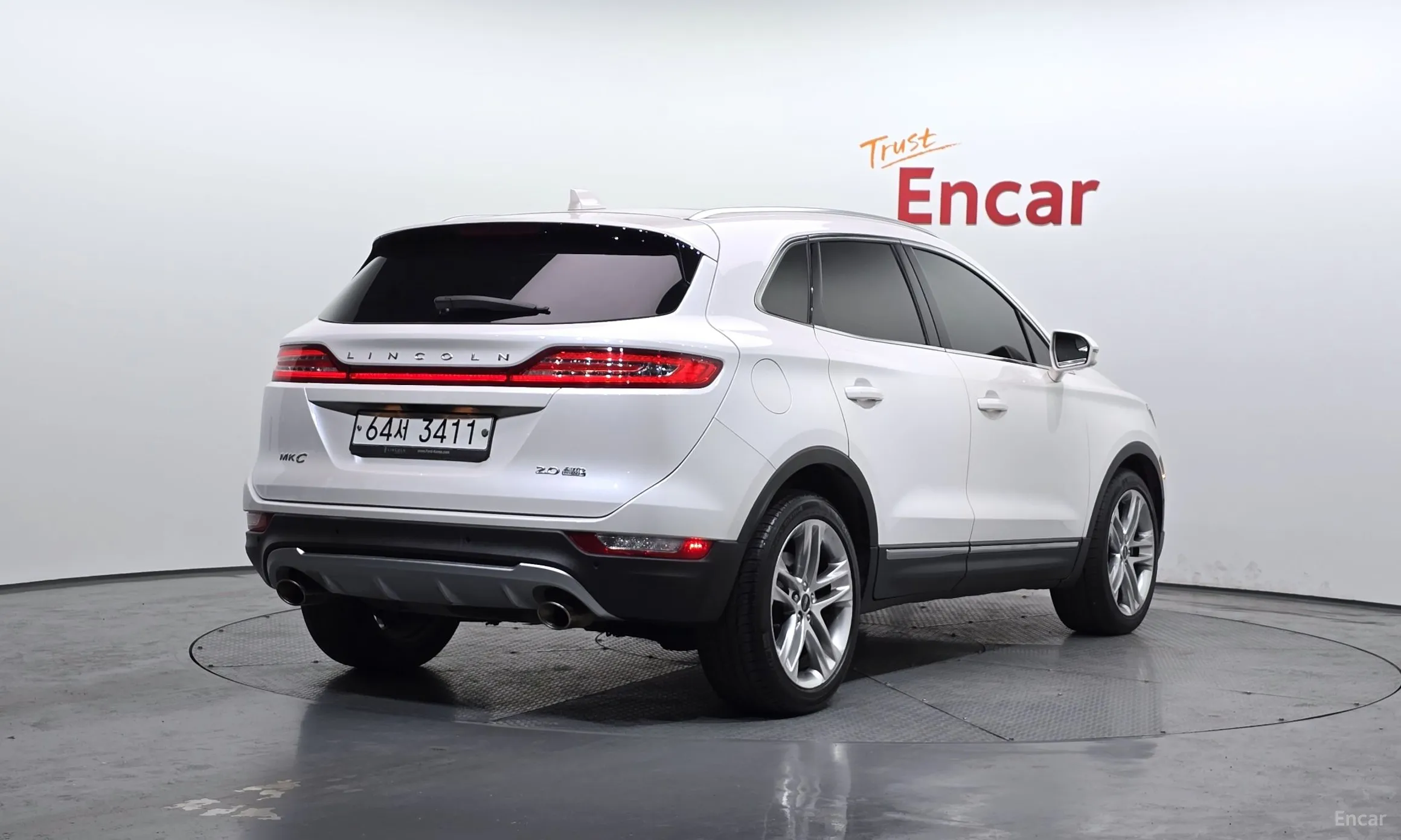 Lincoln MKC превью 2