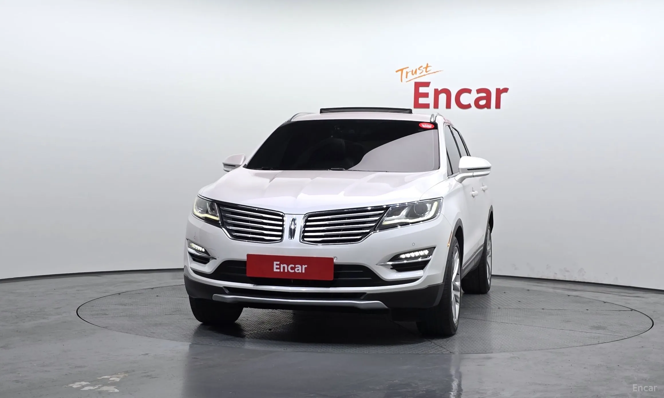 Lincoln MKC превью 3