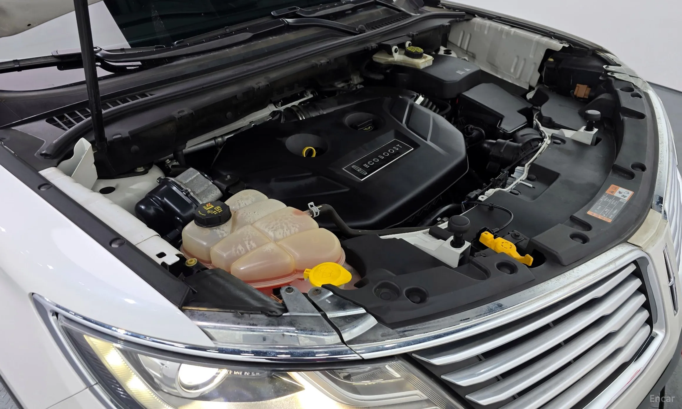 Lincoln MKC превью 6
