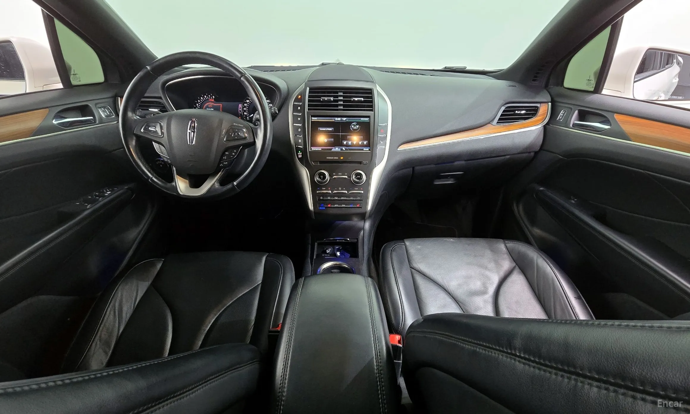 Lincoln MKC превью 7