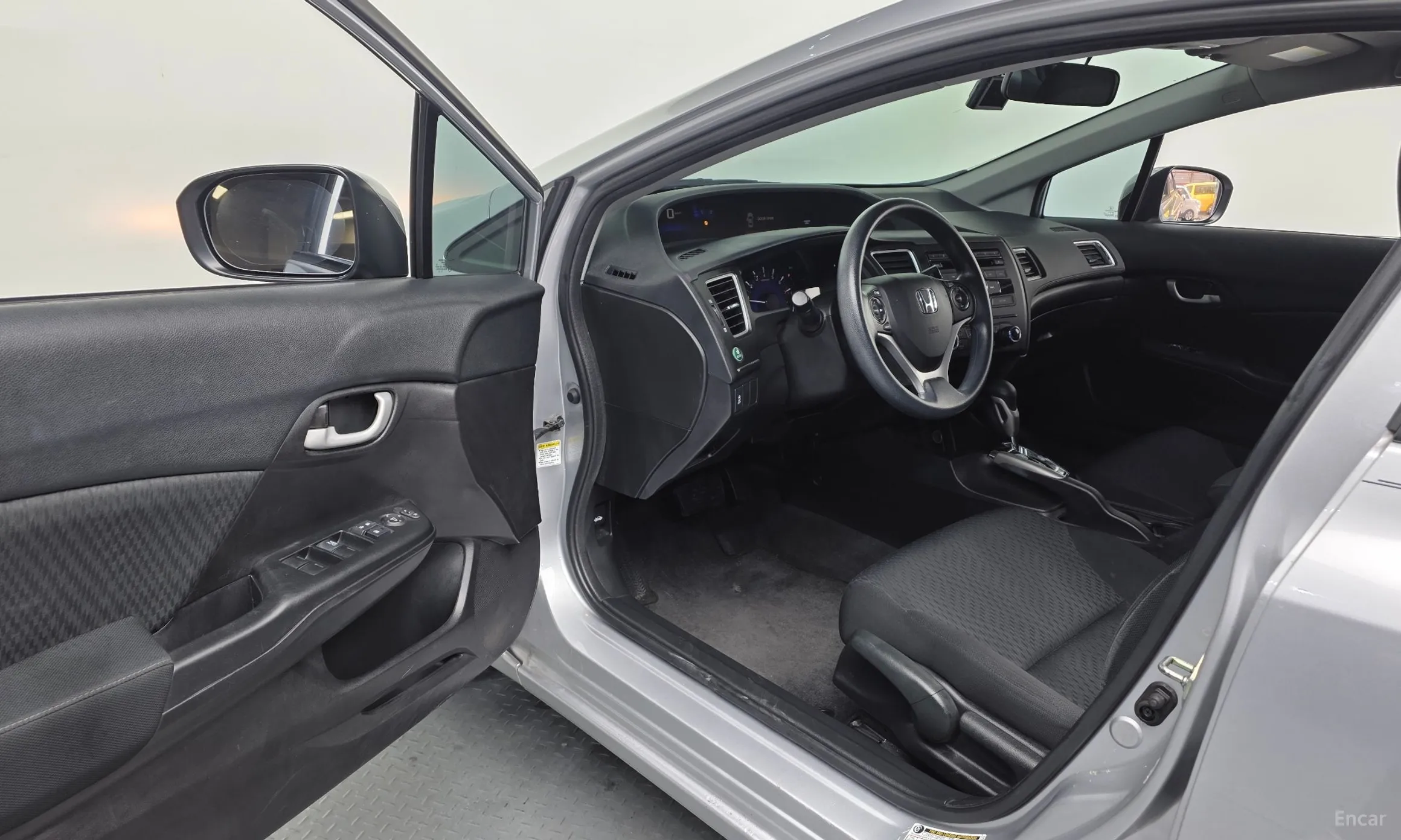 Honda Civic превью 10