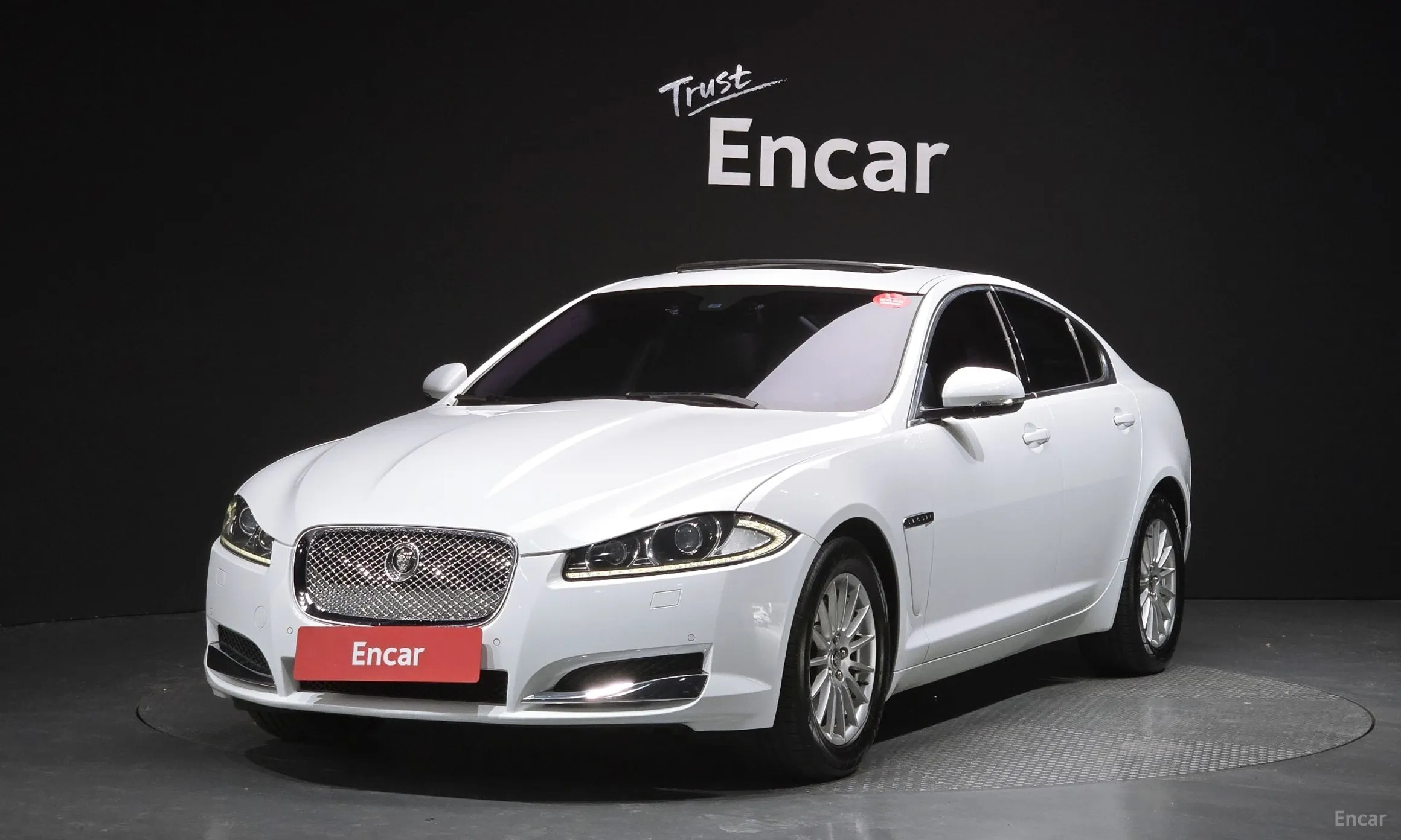 Jaguar New XF