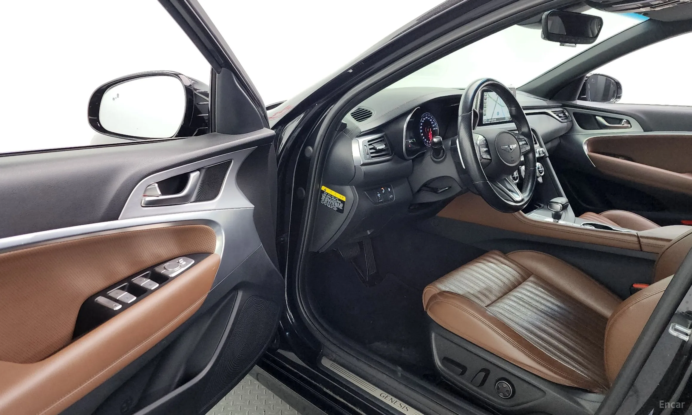 Genesis G70 превью 10