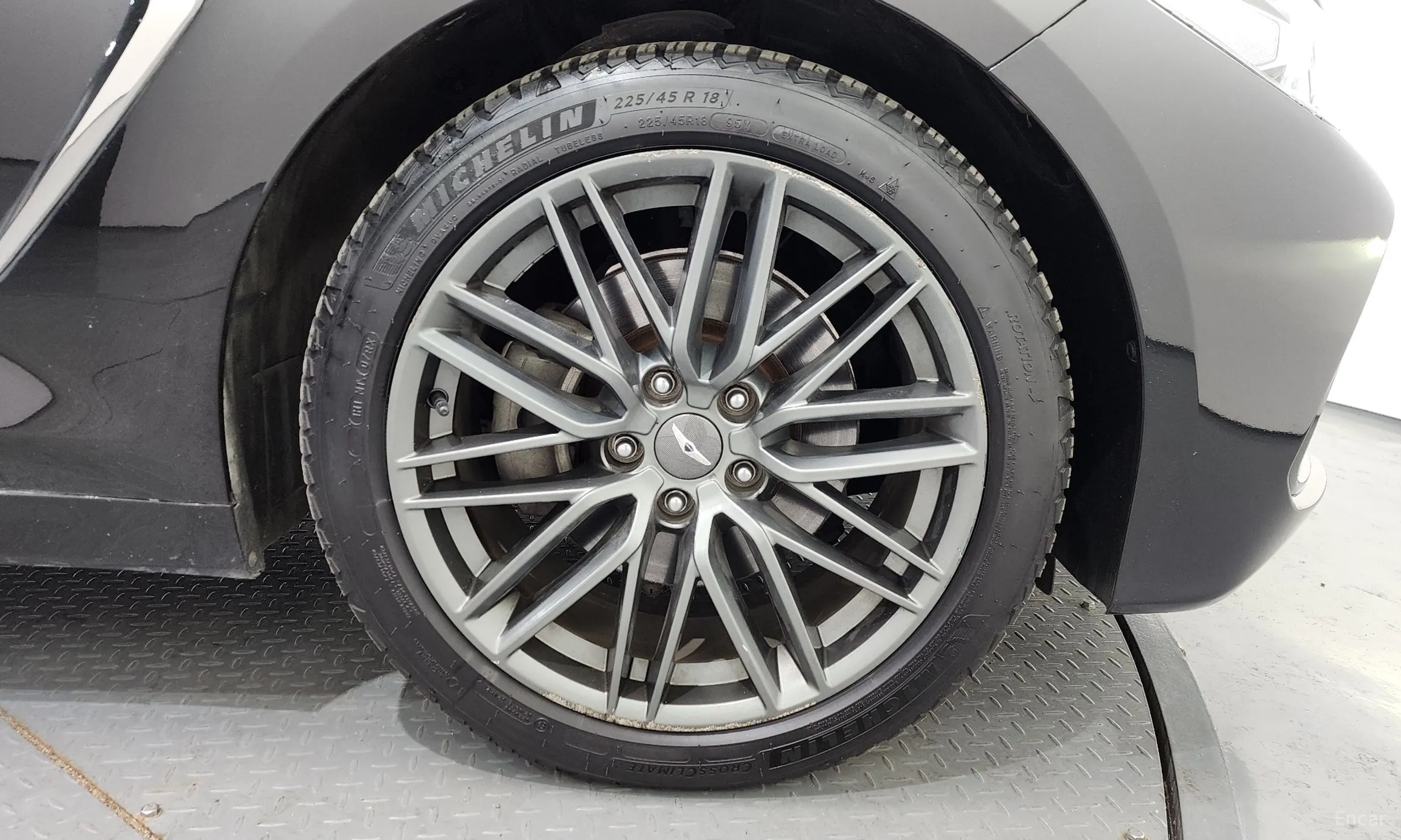 Genesis G70 превью 5