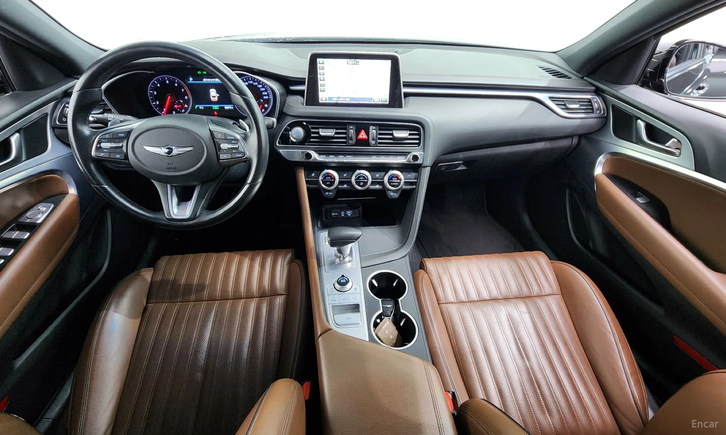 Genesis G70 превью 7