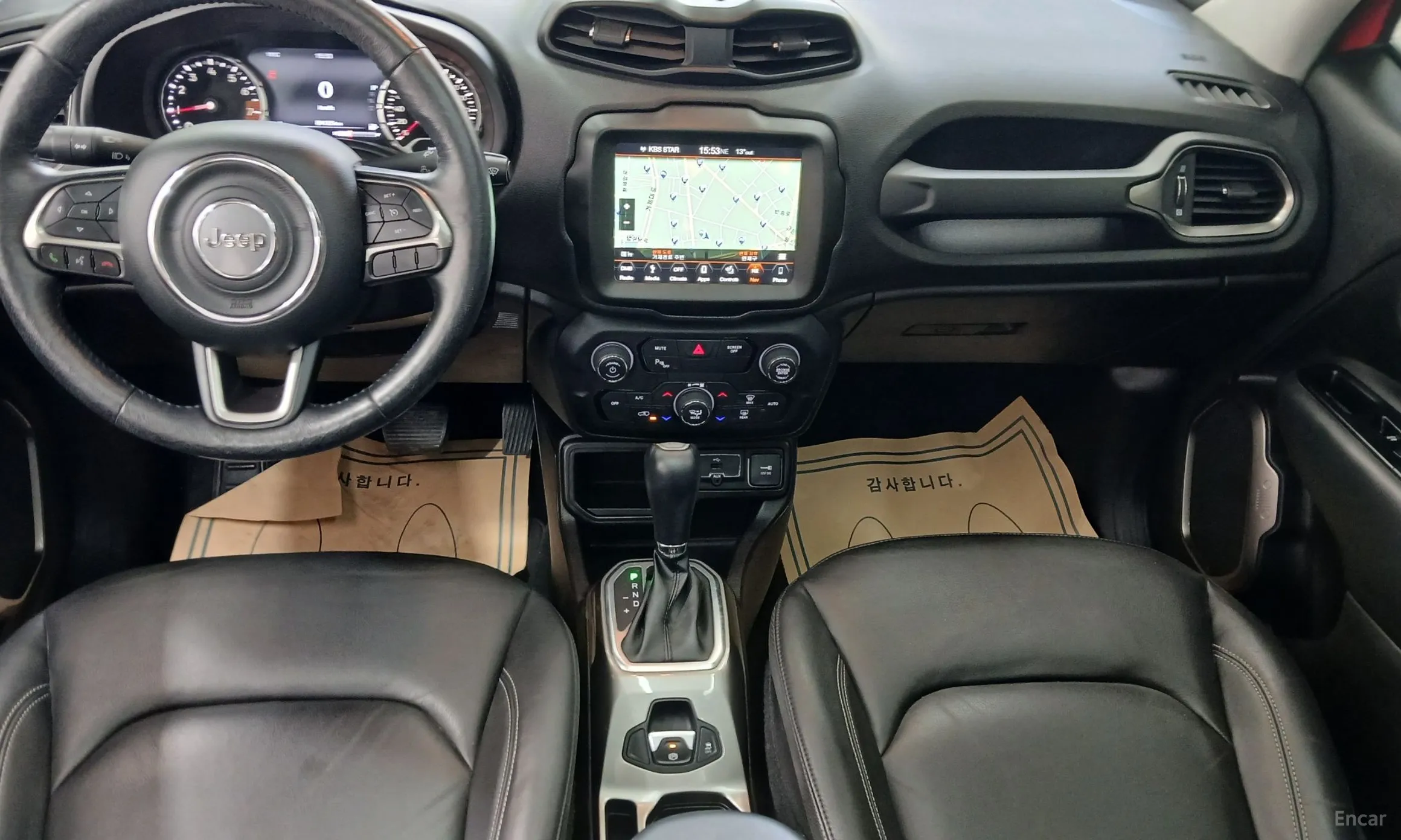 Jeep Renegade превью 13
