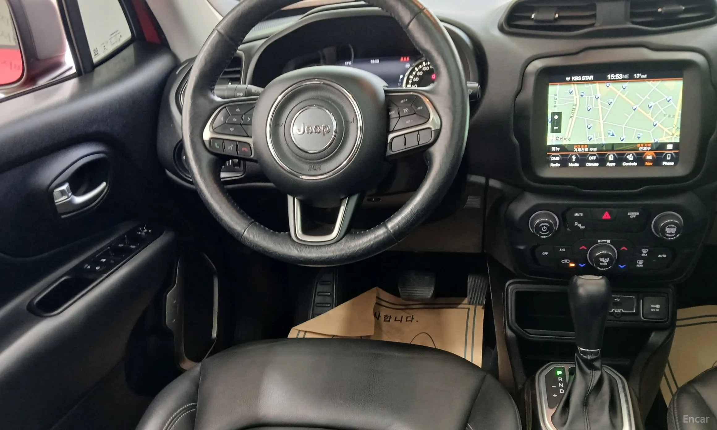 Jeep Renegade превью 14