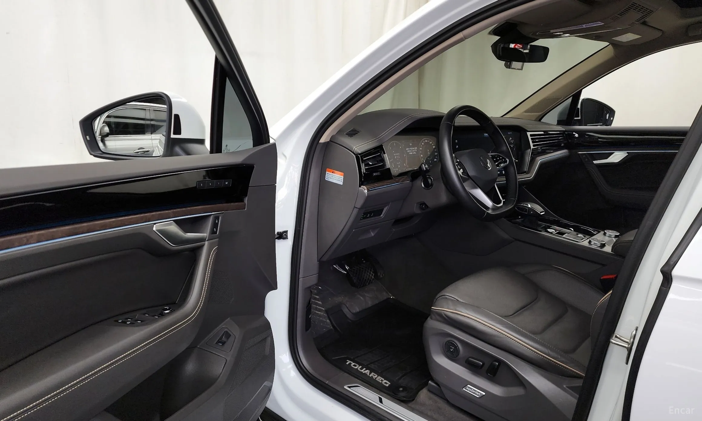 Volkswagen Touareg 3rd Generation превью 10