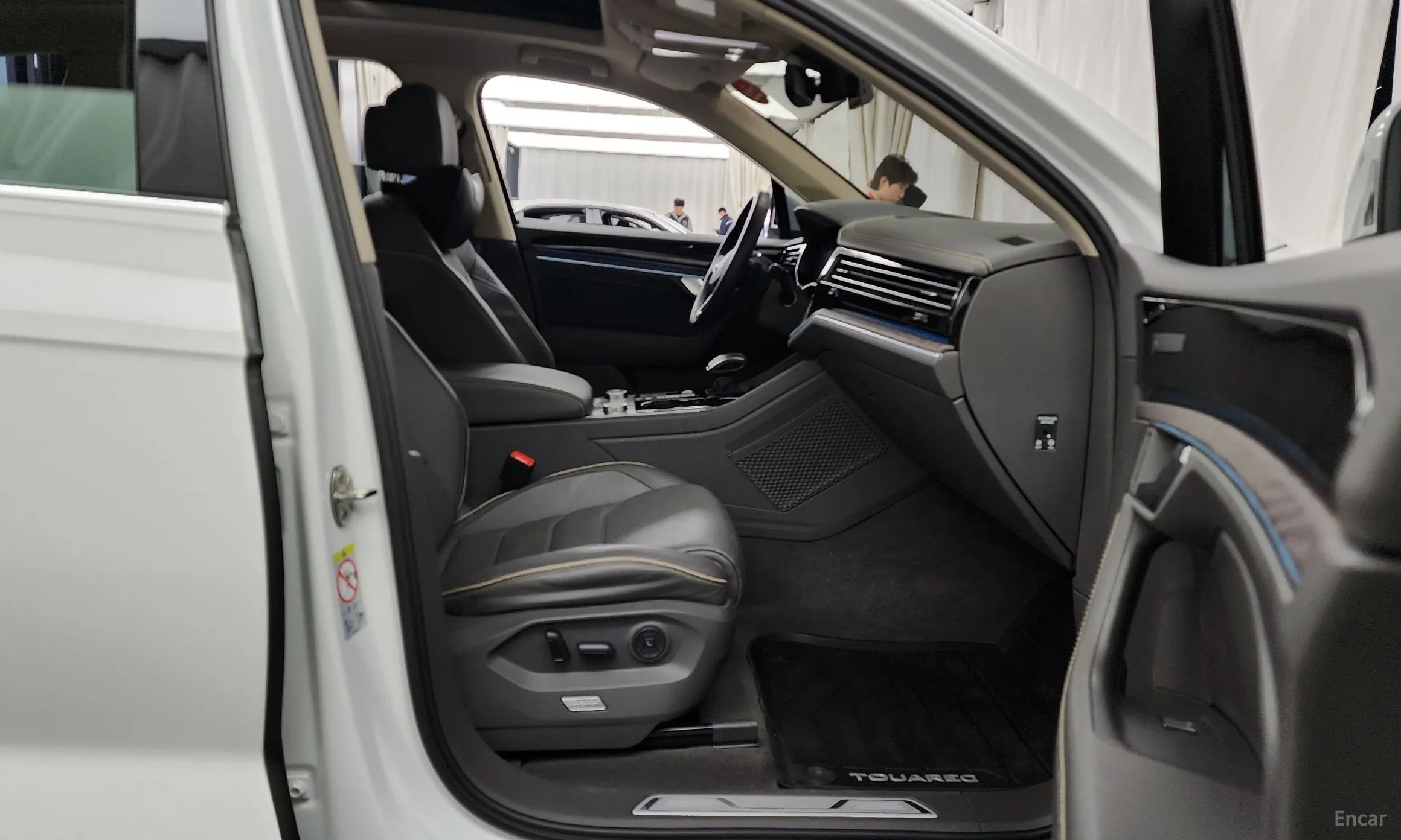 Volkswagen Touareg 3rd Generation превью 11