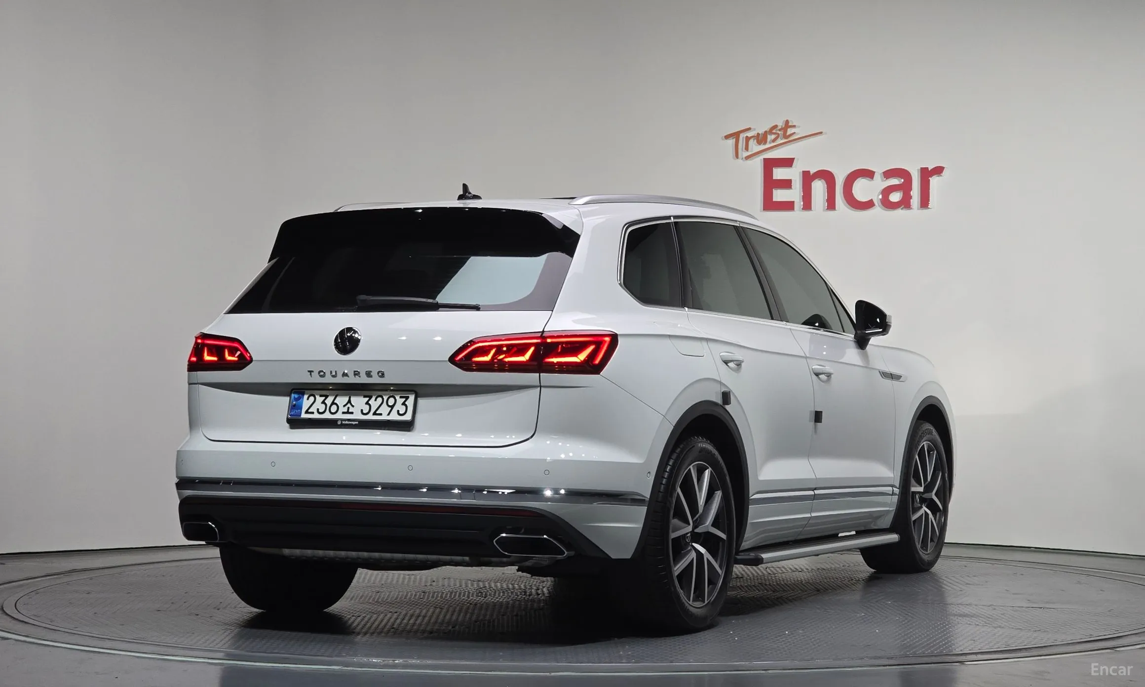 Volkswagen Touareg 3rd Generation превью 2