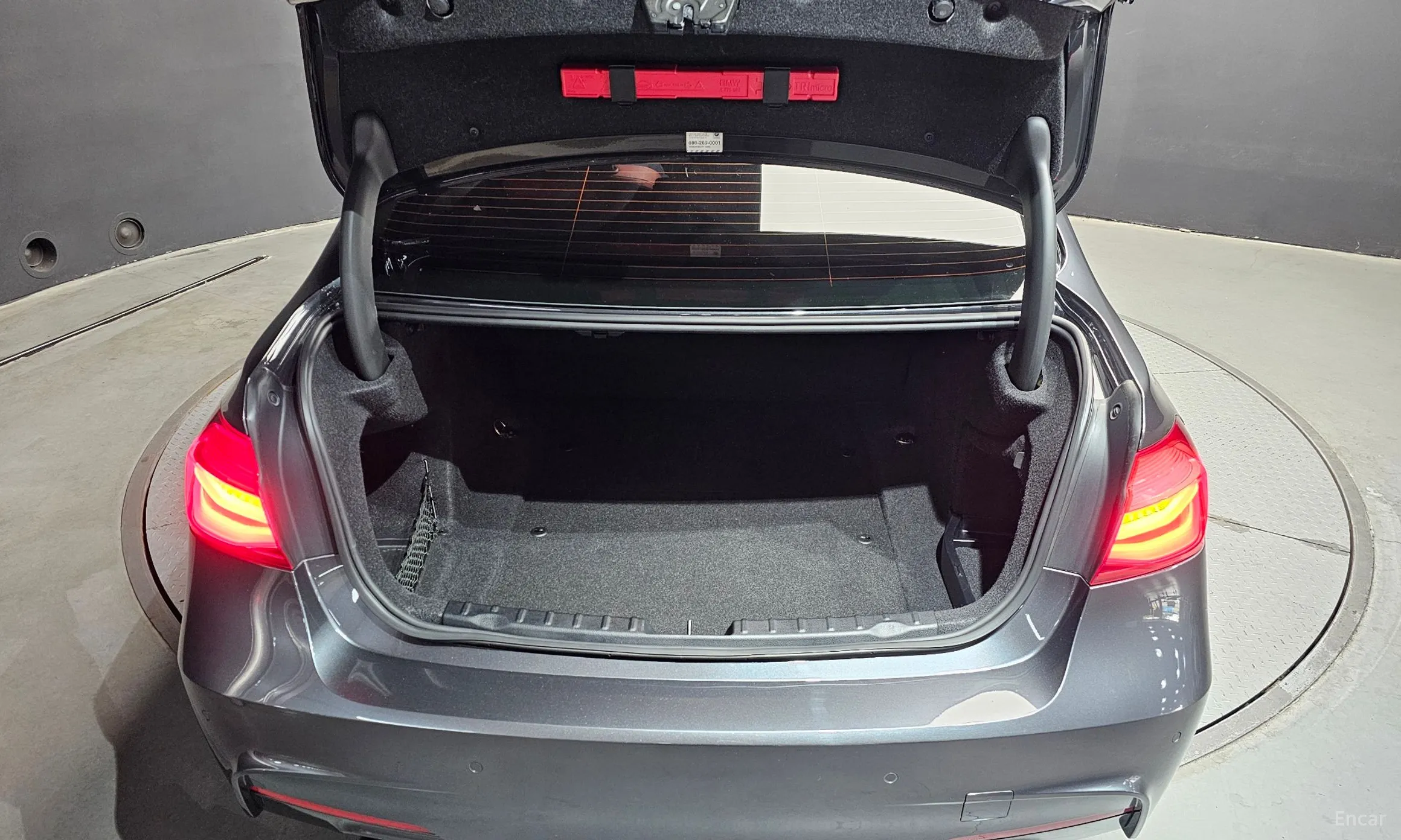 BMW 3 Series (F30) превью 20