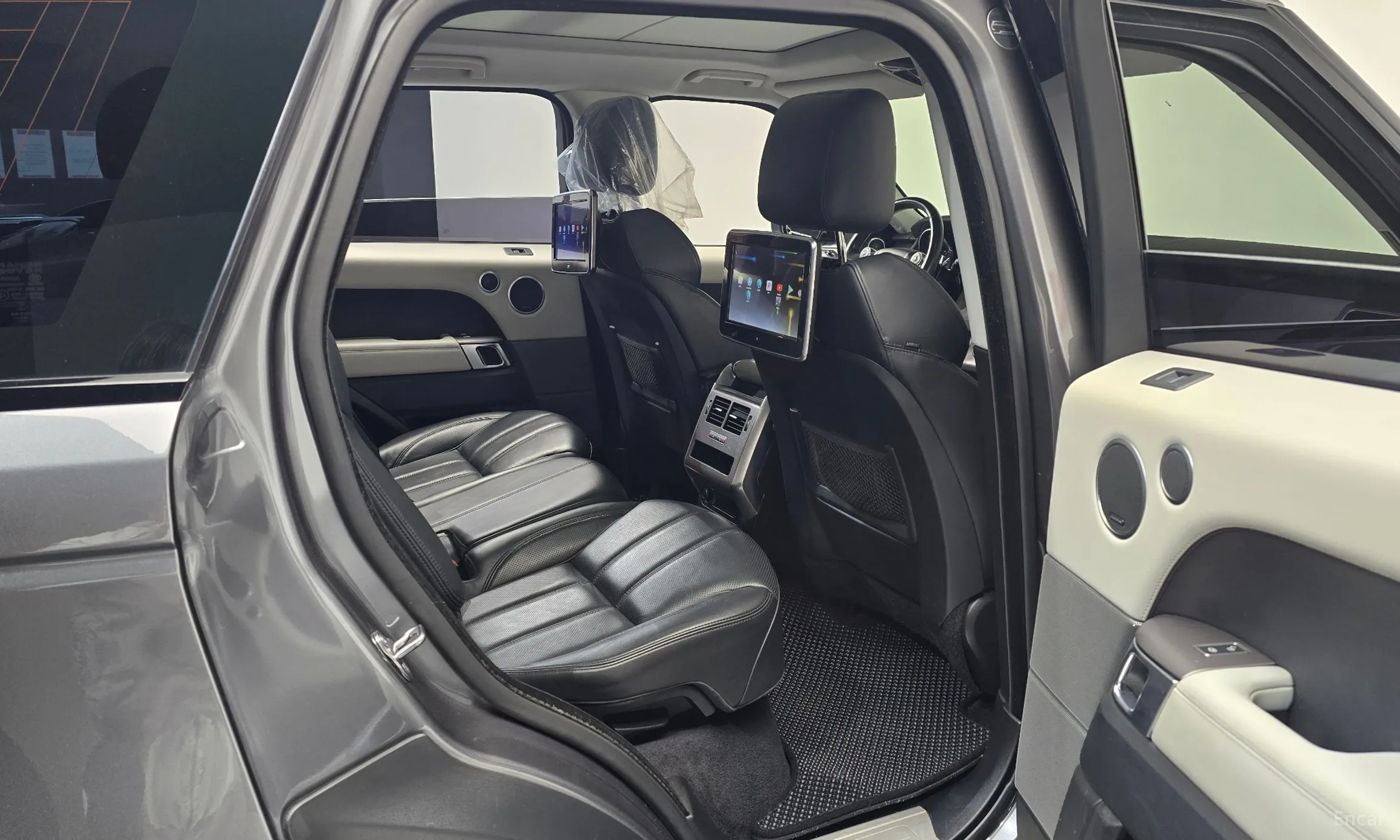 Land Rover Range Rover Sport 2nd Generation превью 12