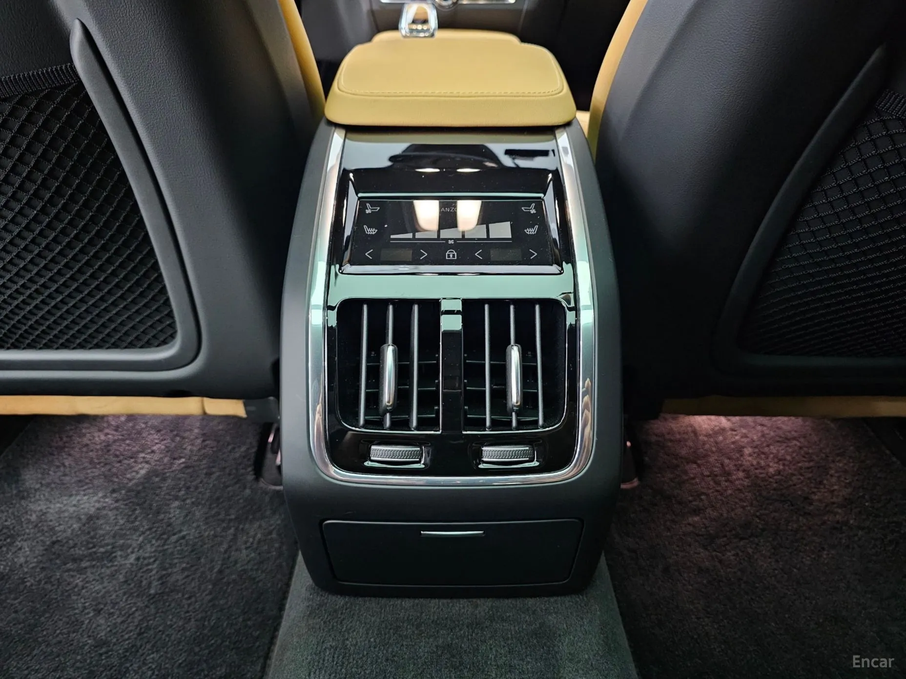Volvo S90 превью 18