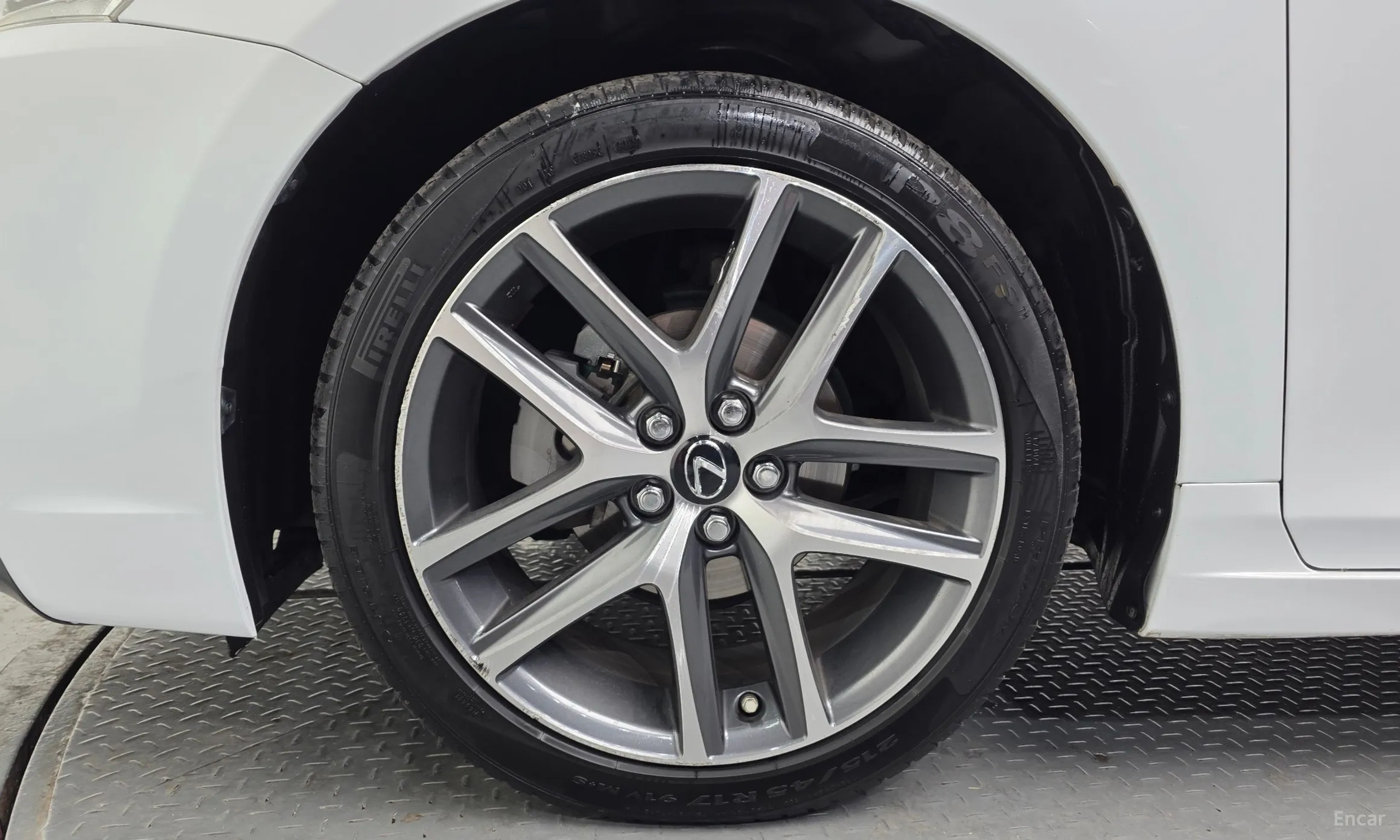 Lexus CT200h превью 5
