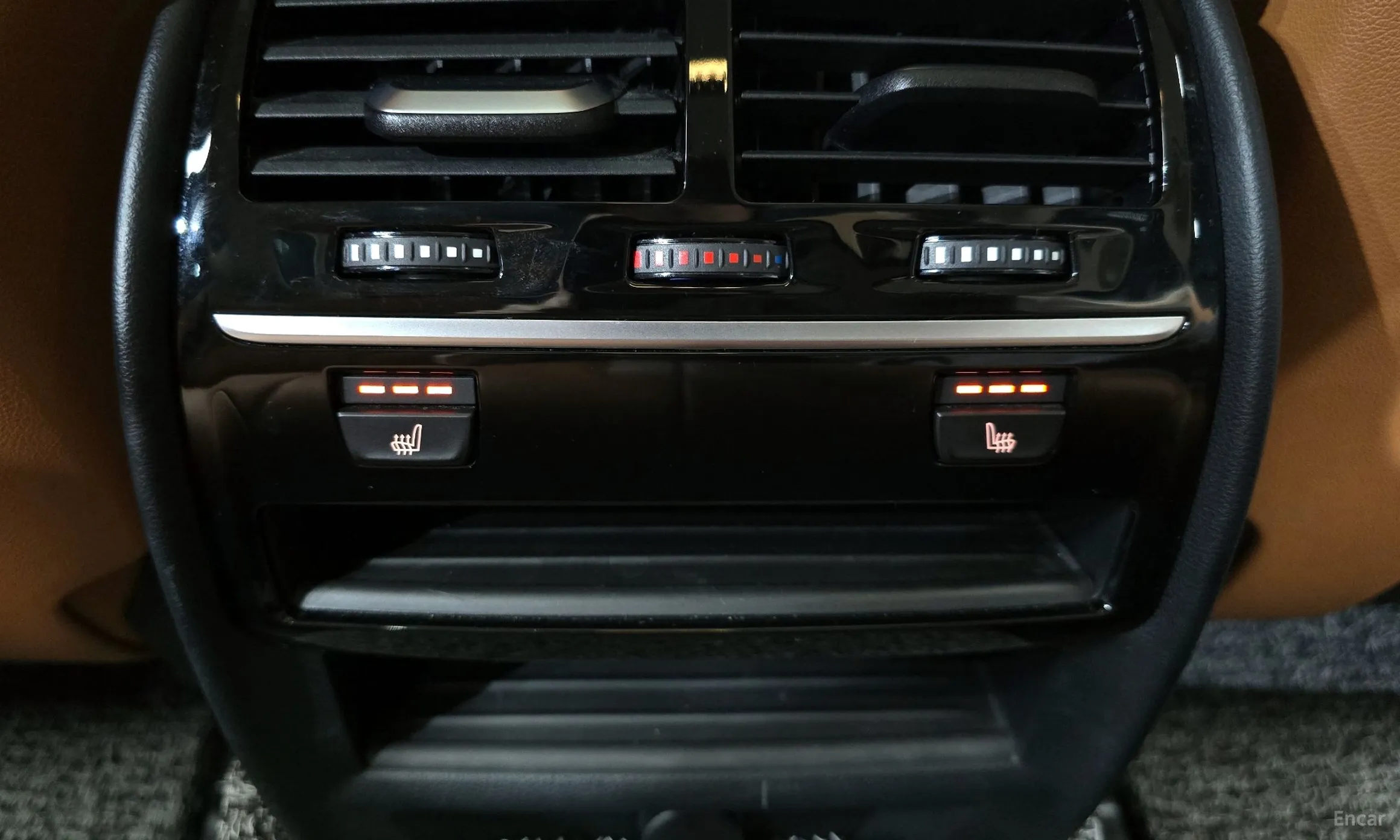 BMW 5 Series (G30) превью 18