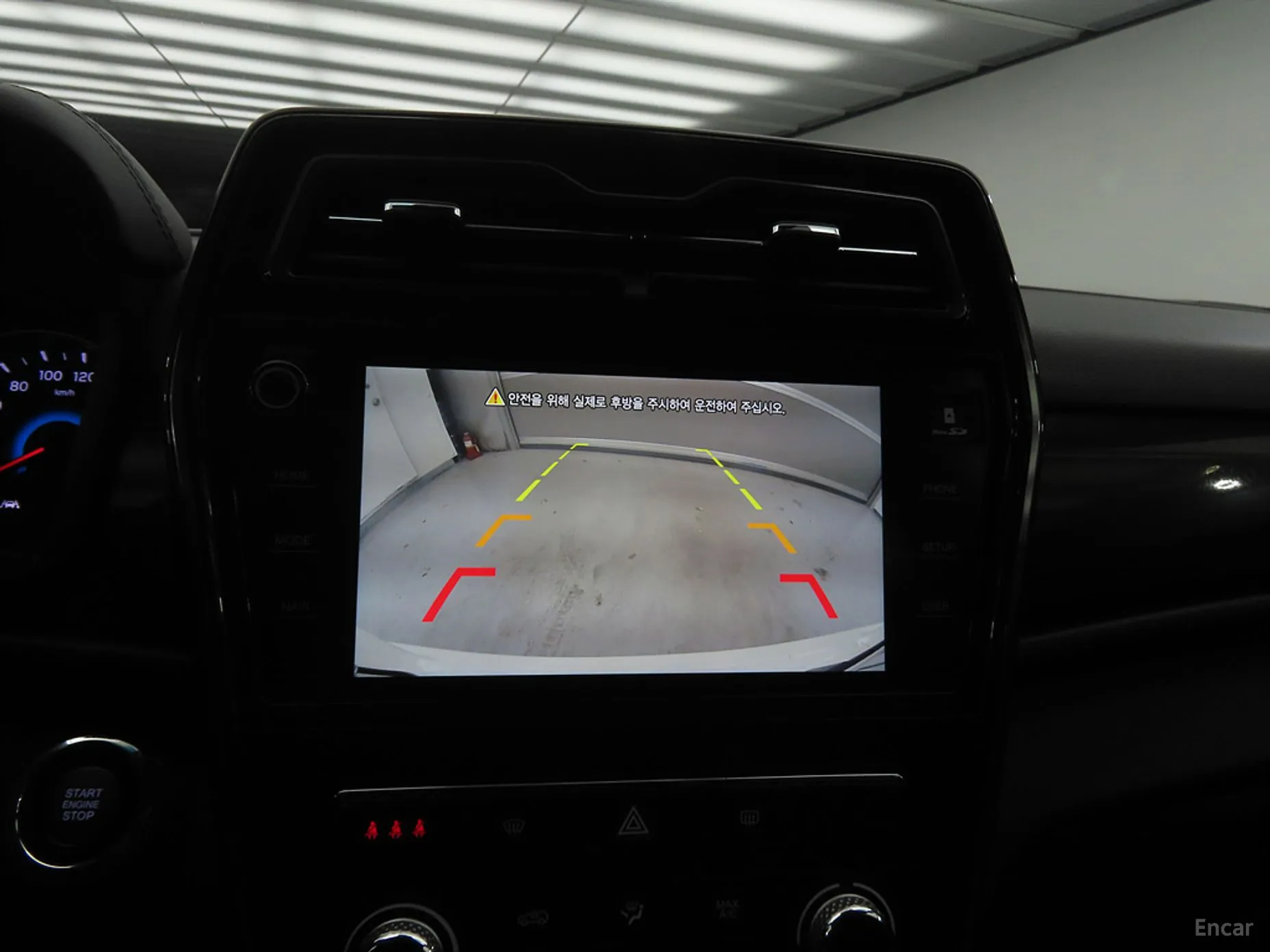 KG Mobility (SsangYong) Berry New Tivoli превью 12