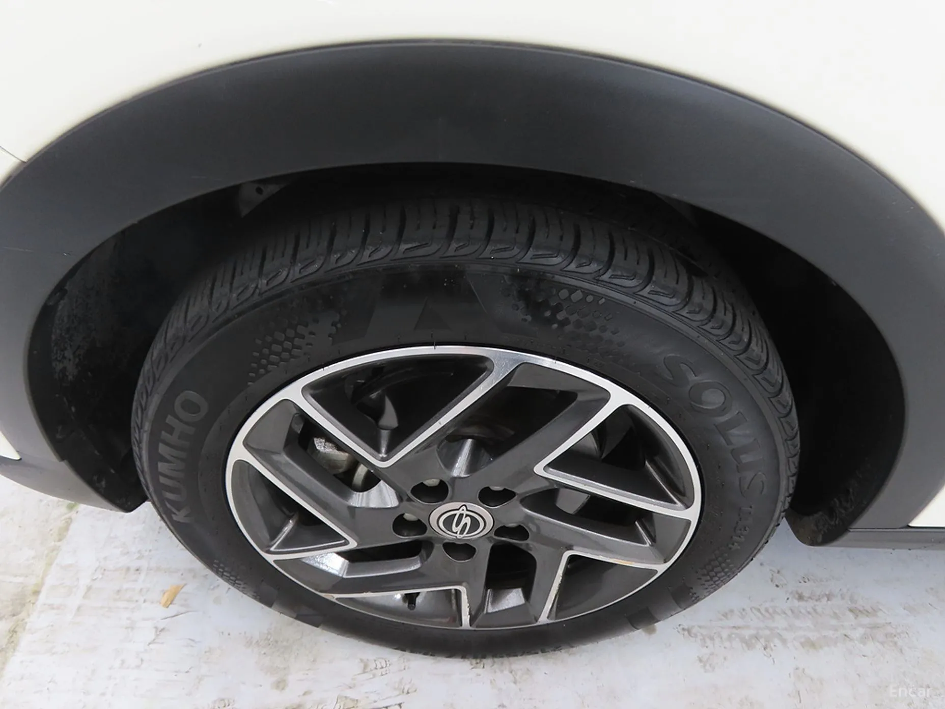 KG Mobility (SsangYong) Berry New Tivoli превью 20