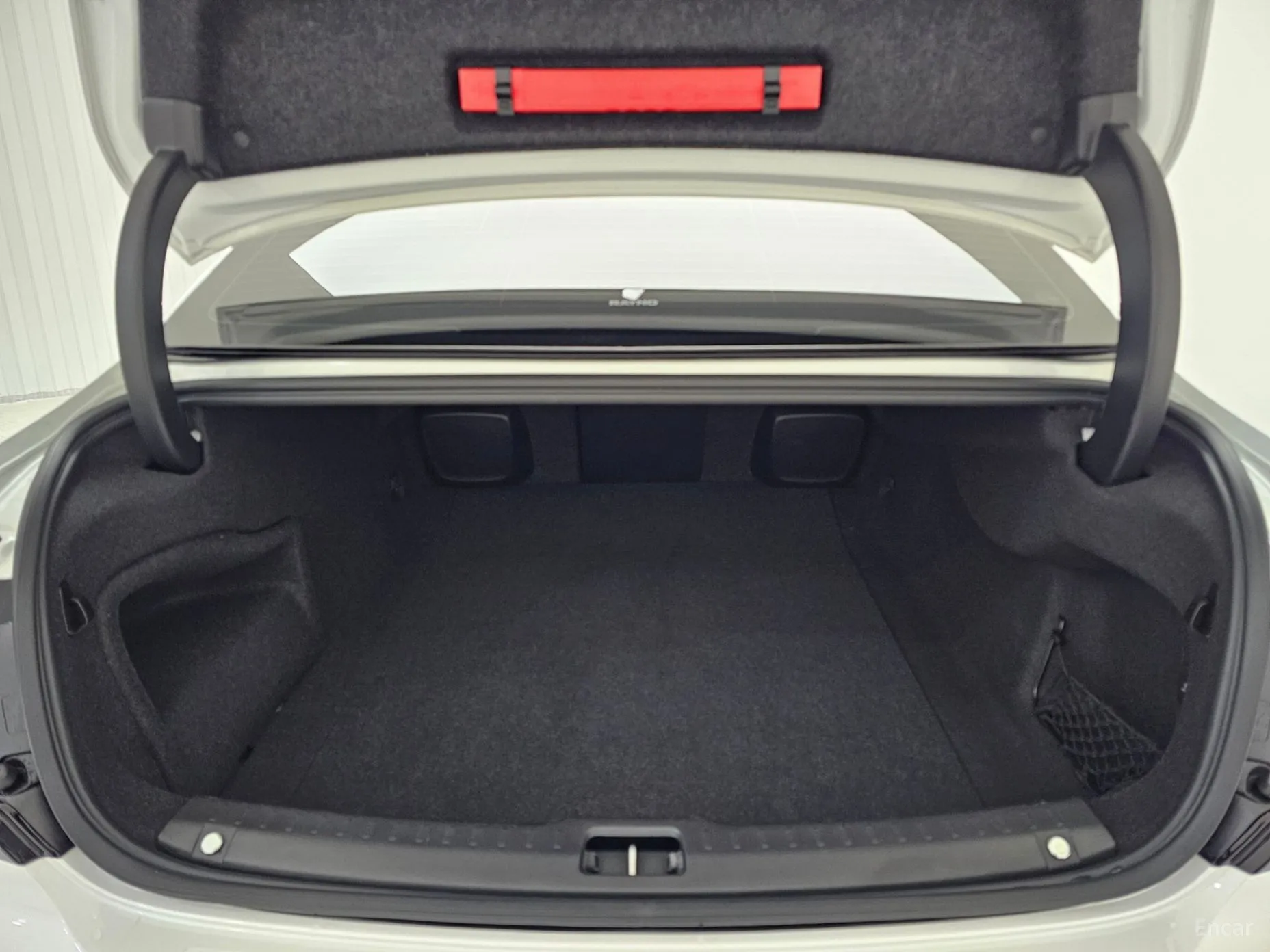 Volvo S90 превью 13