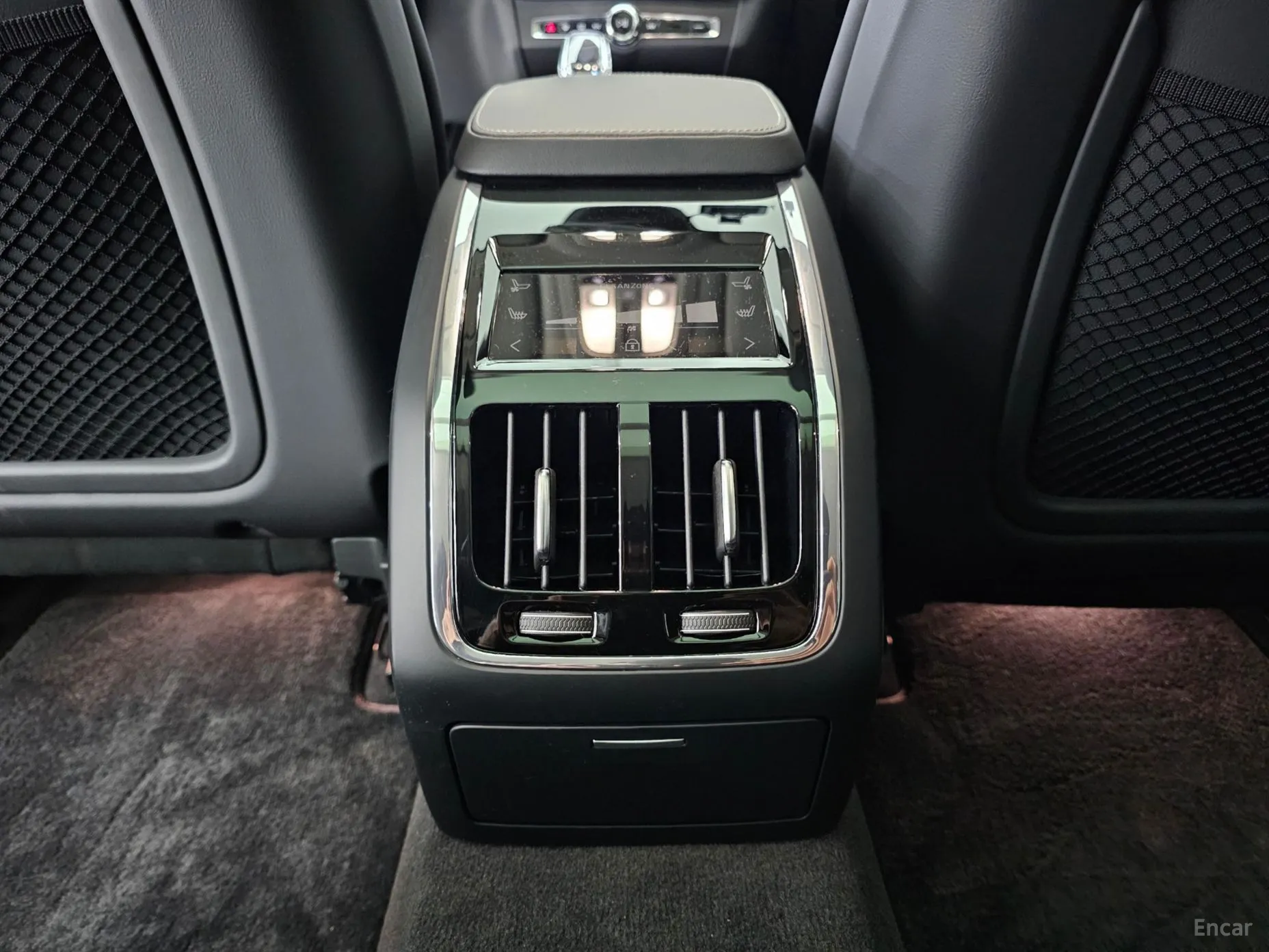 Volvo S90 превью 18
