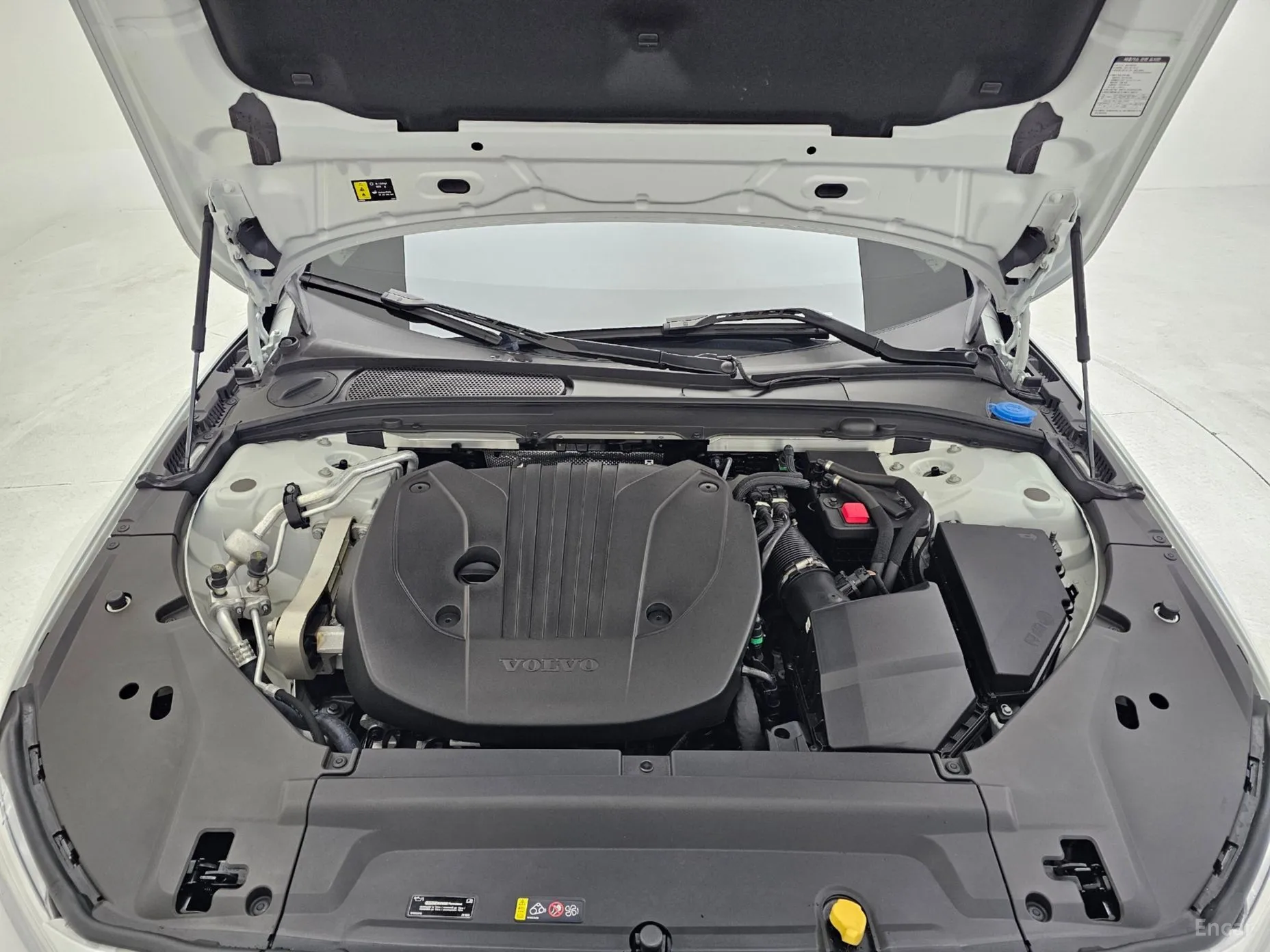 Volvo S90 превью 6