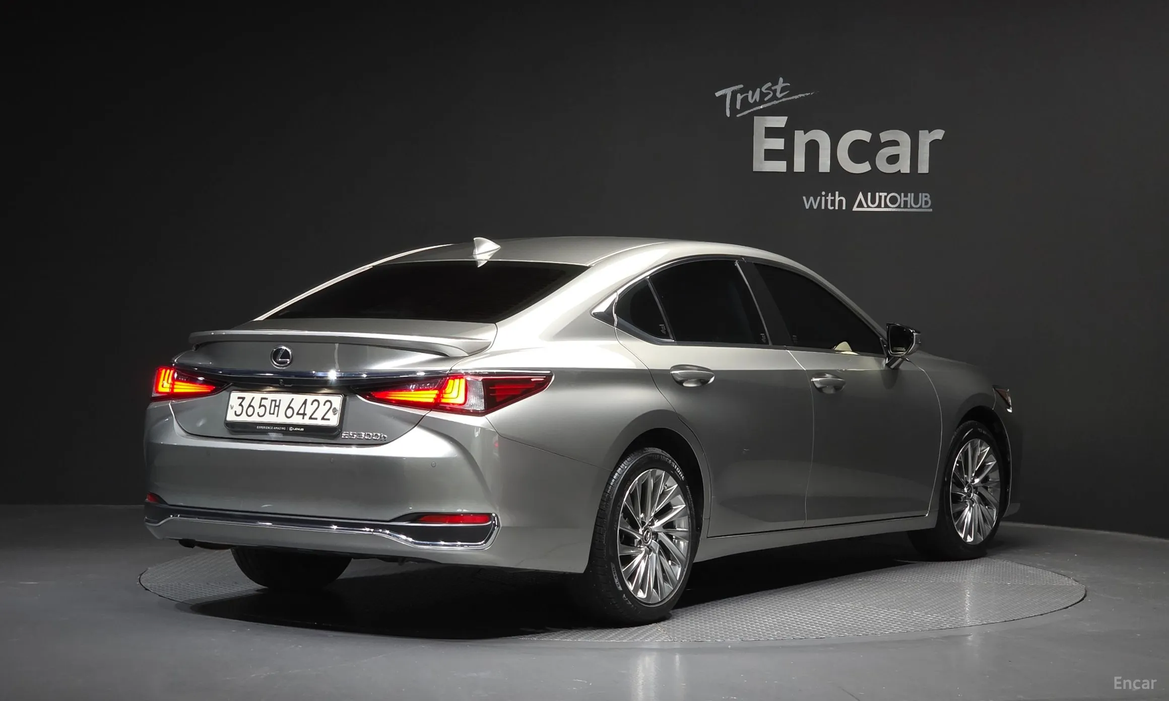 Lexus ES300h 7th Generation превью 2