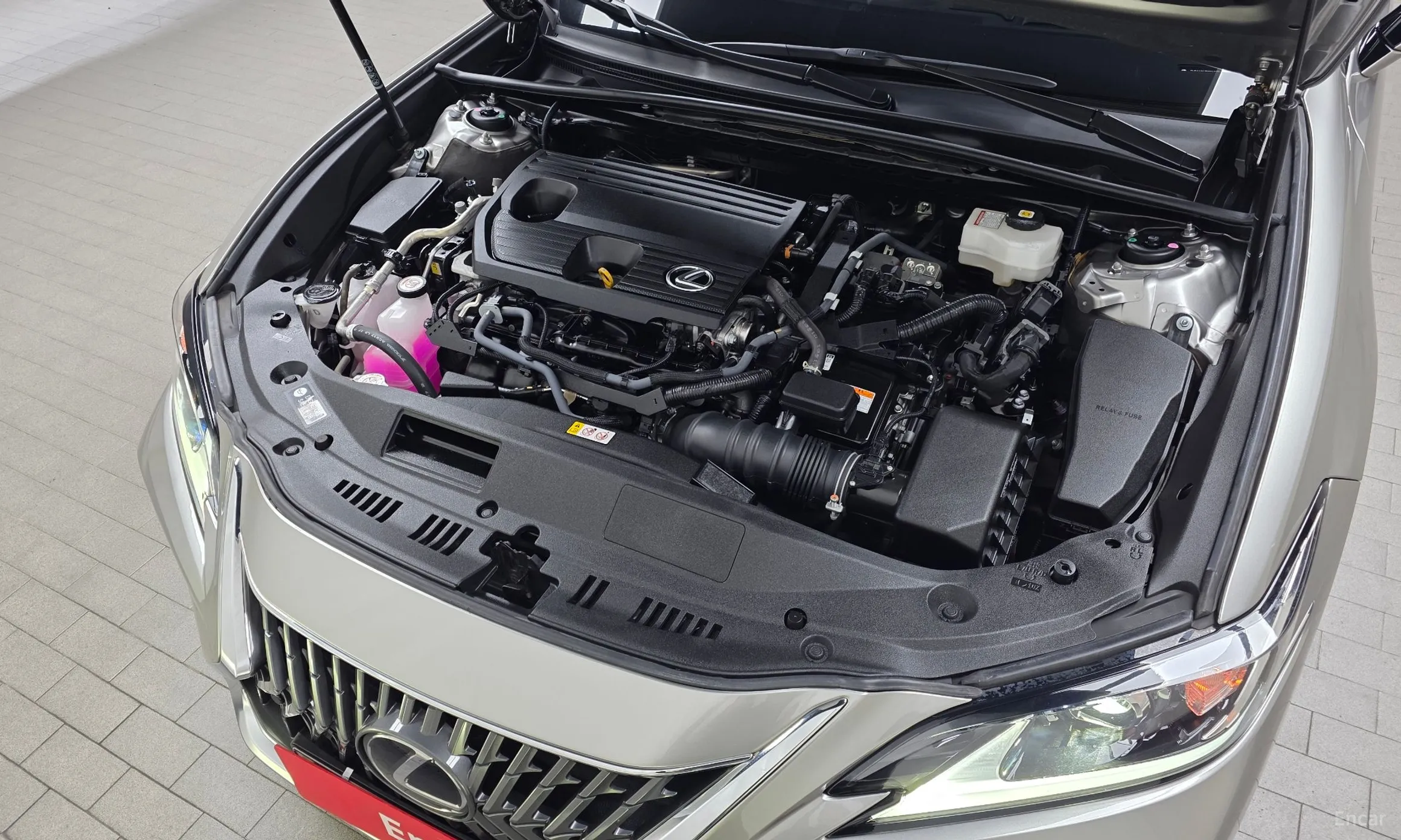 Lexus ES300h 7th Generation превью 6