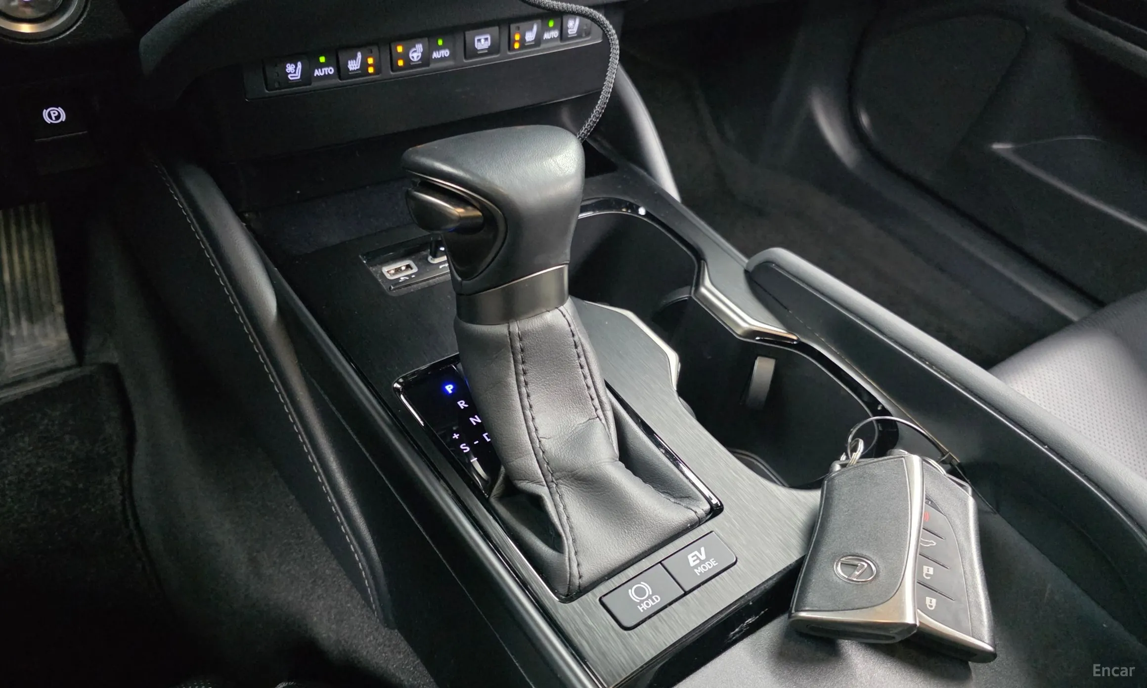 Lexus ES300h 7th Generation превью 9