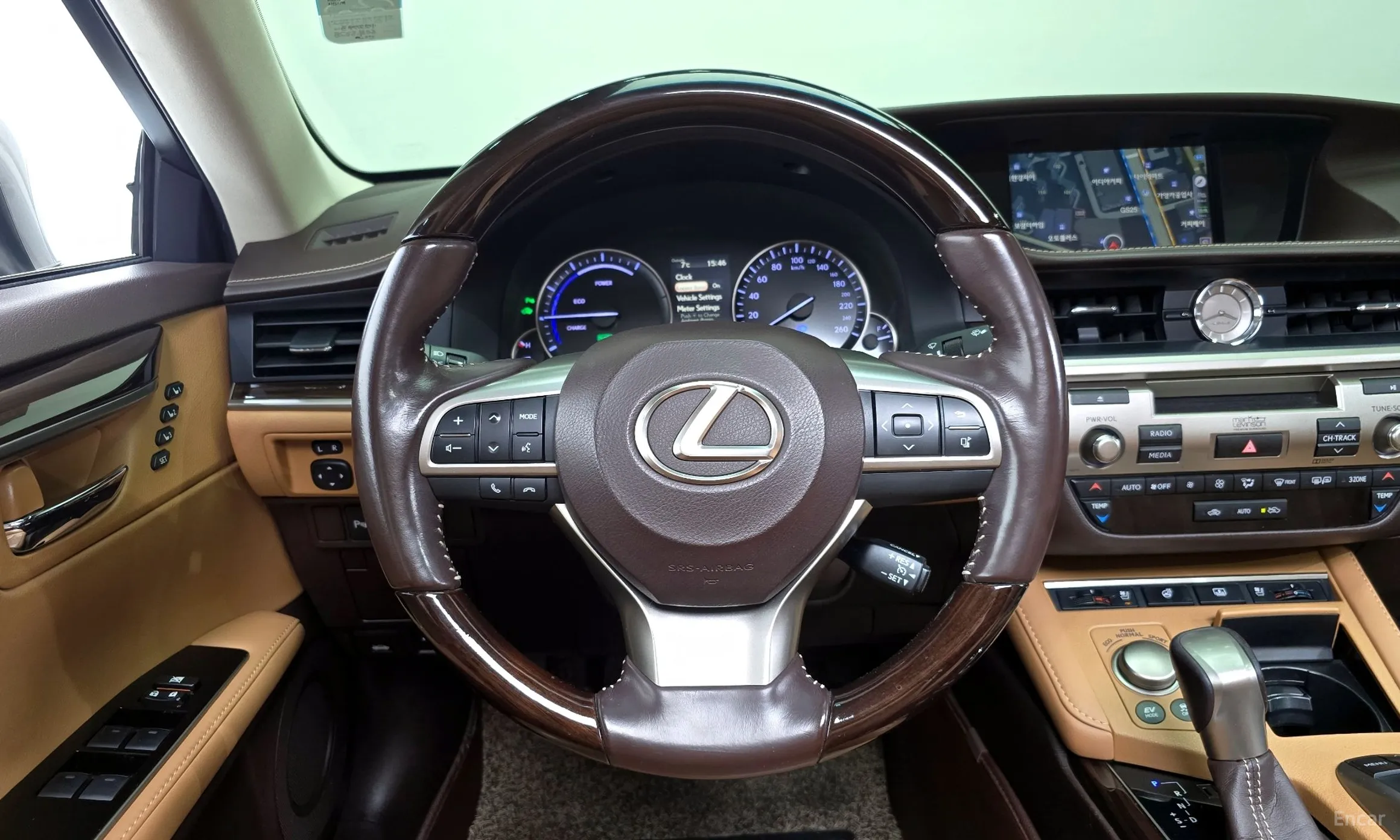 Lexus New ES300h превью 13