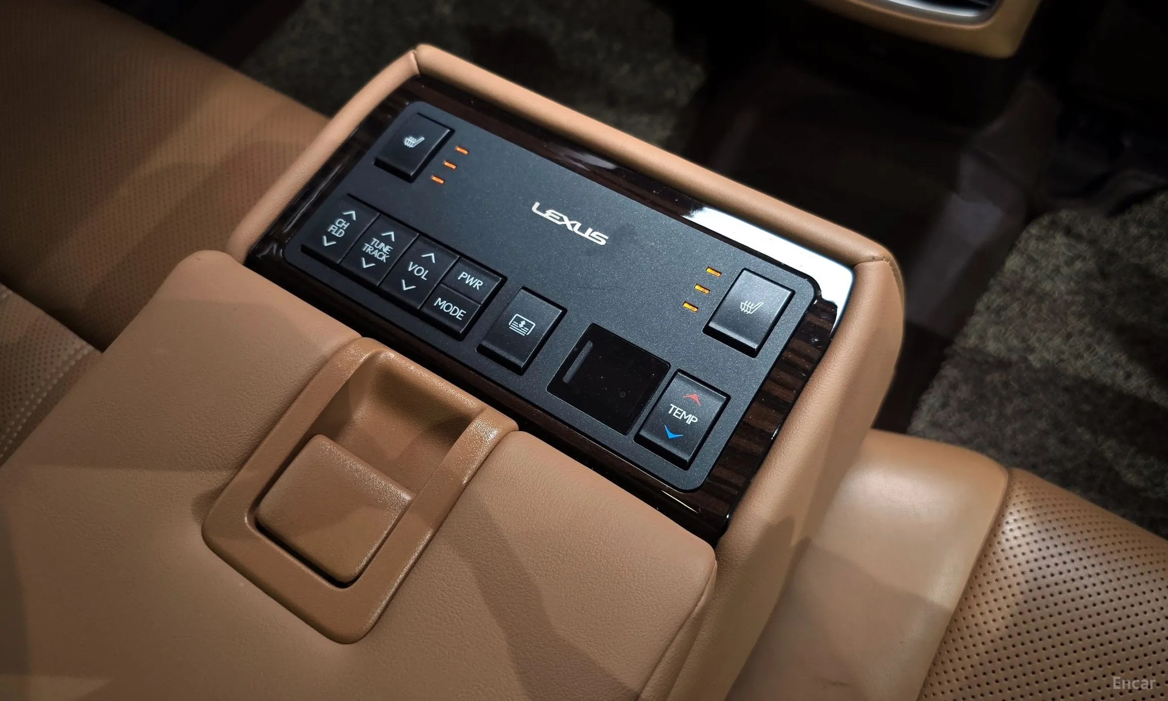 Lexus New ES300h превью 19