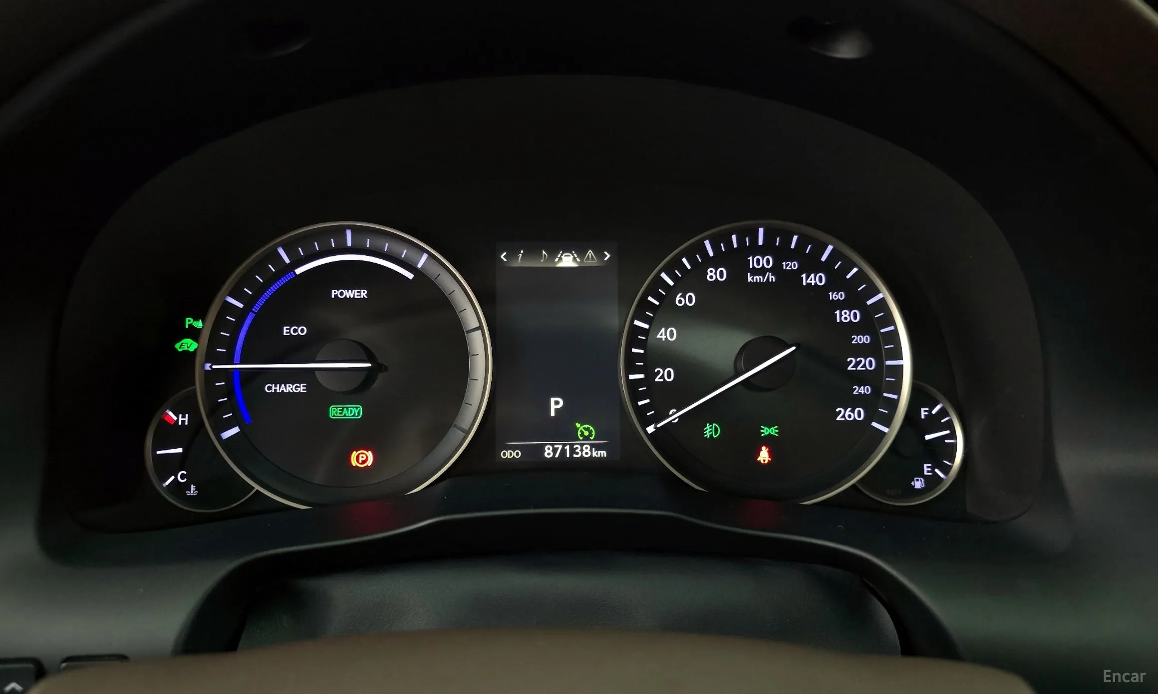 Lexus New ES300h превью 8