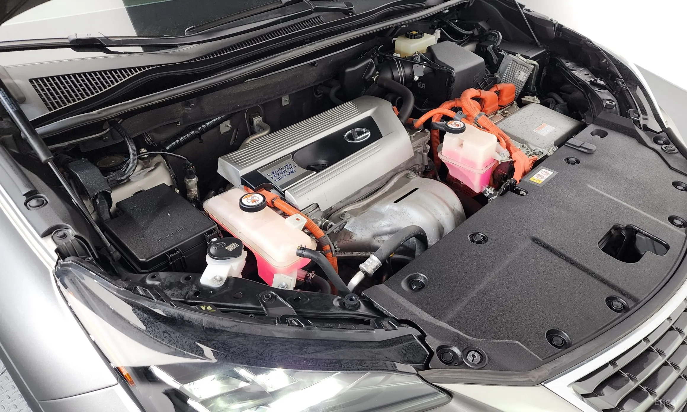 Lexus NX300h превью 6