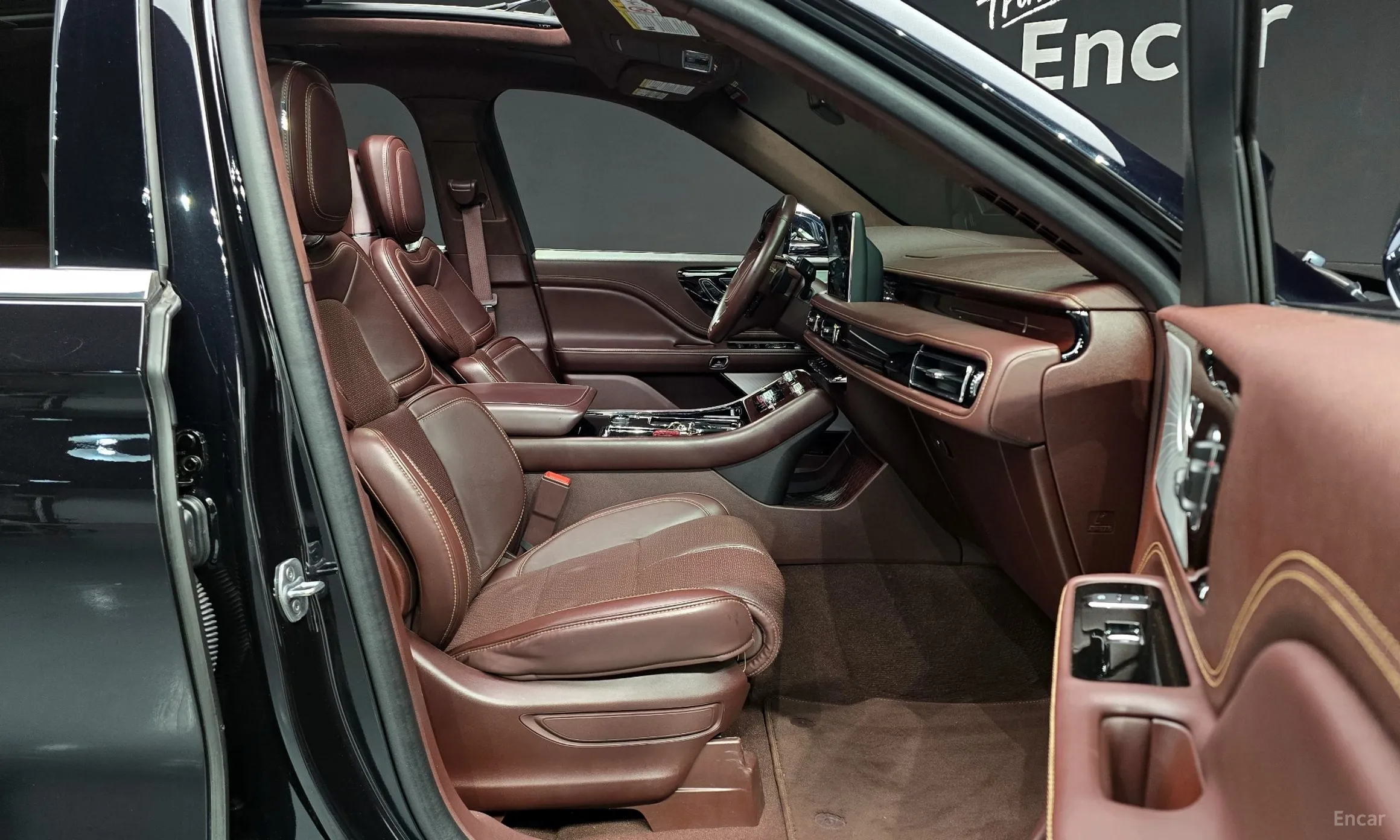Lincoln Aviator 2nd Generation превью 10