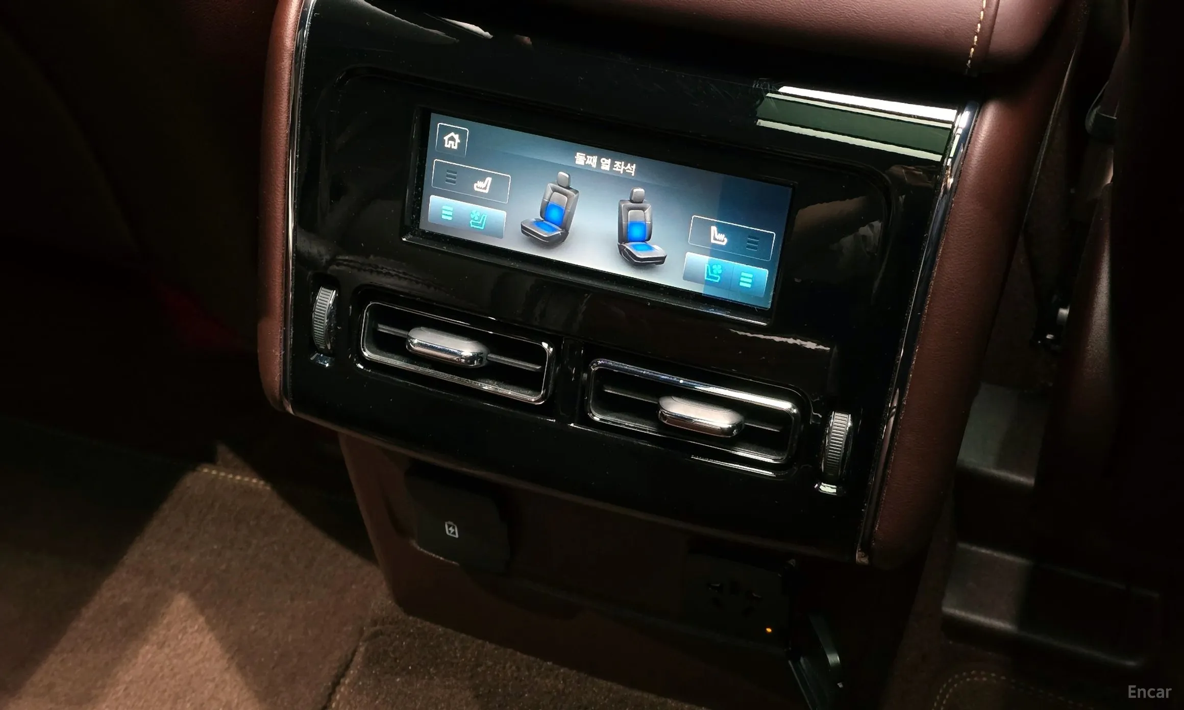 Lincoln Aviator 2nd Generation превью 20