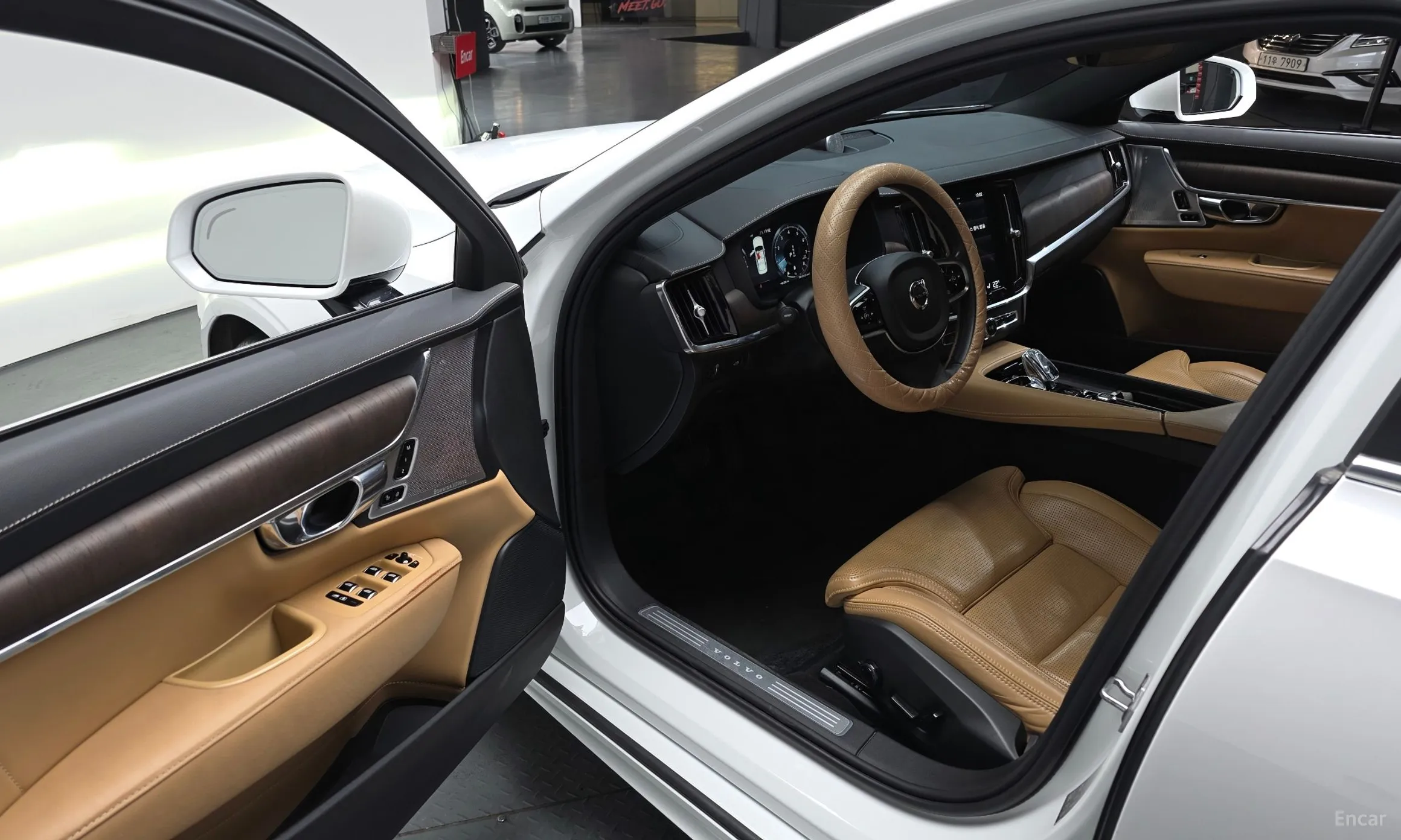 Volvo S90 превью 10