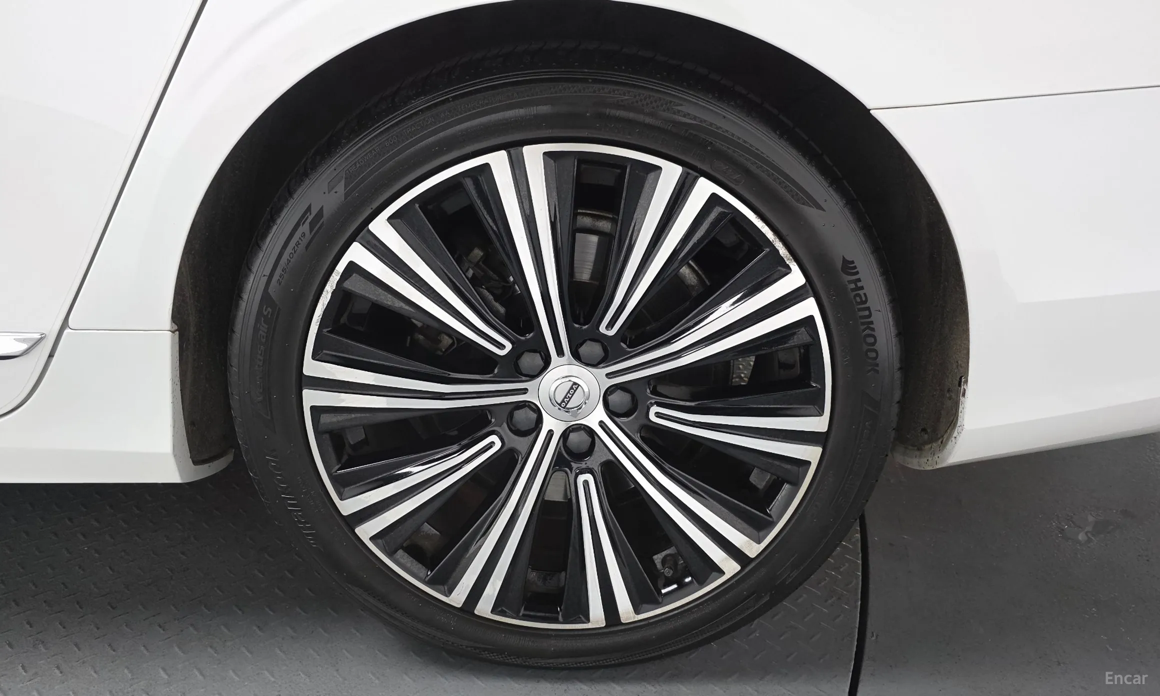 Volvo S90 превью 5