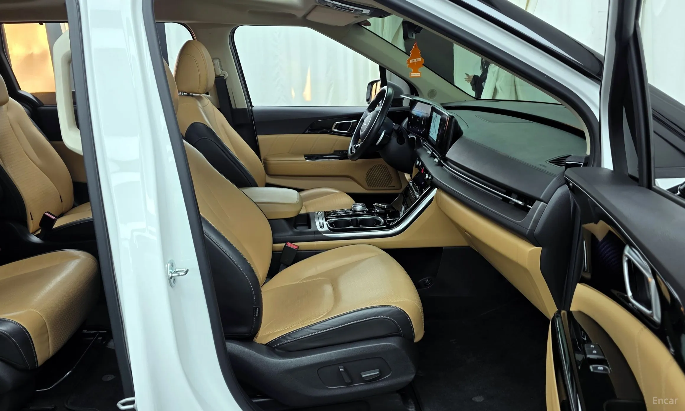 Kia Carnival Gen 4 превью 11